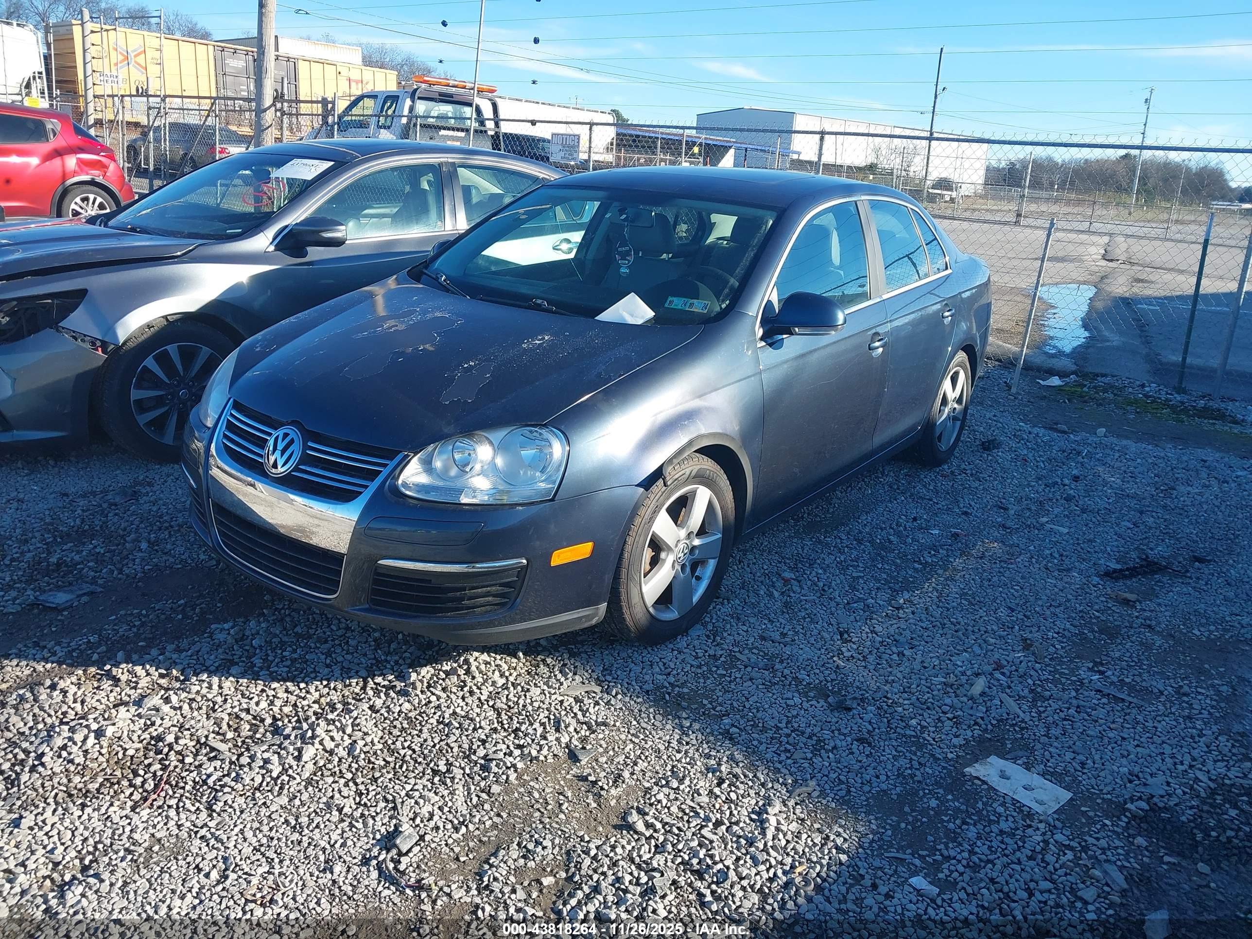 VOLKSWAGEN JETTA image 2