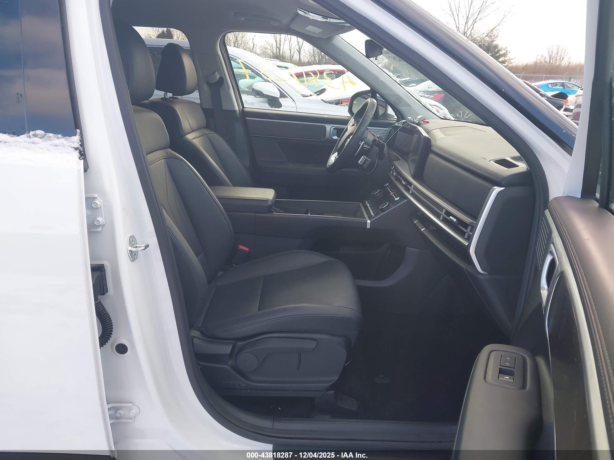 HYUNDAI SANTA image 5