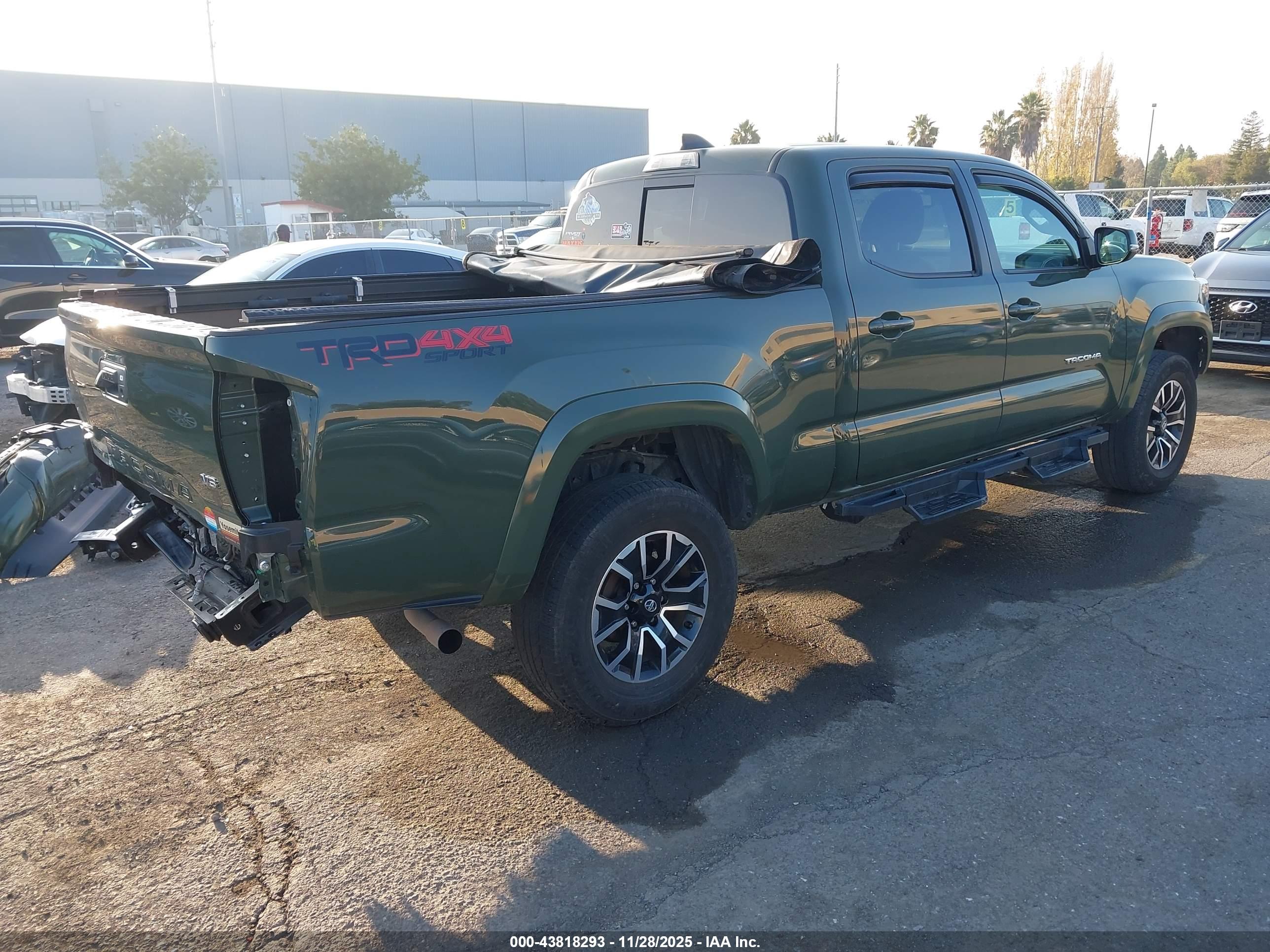 TOYOTA TACOMA image 4