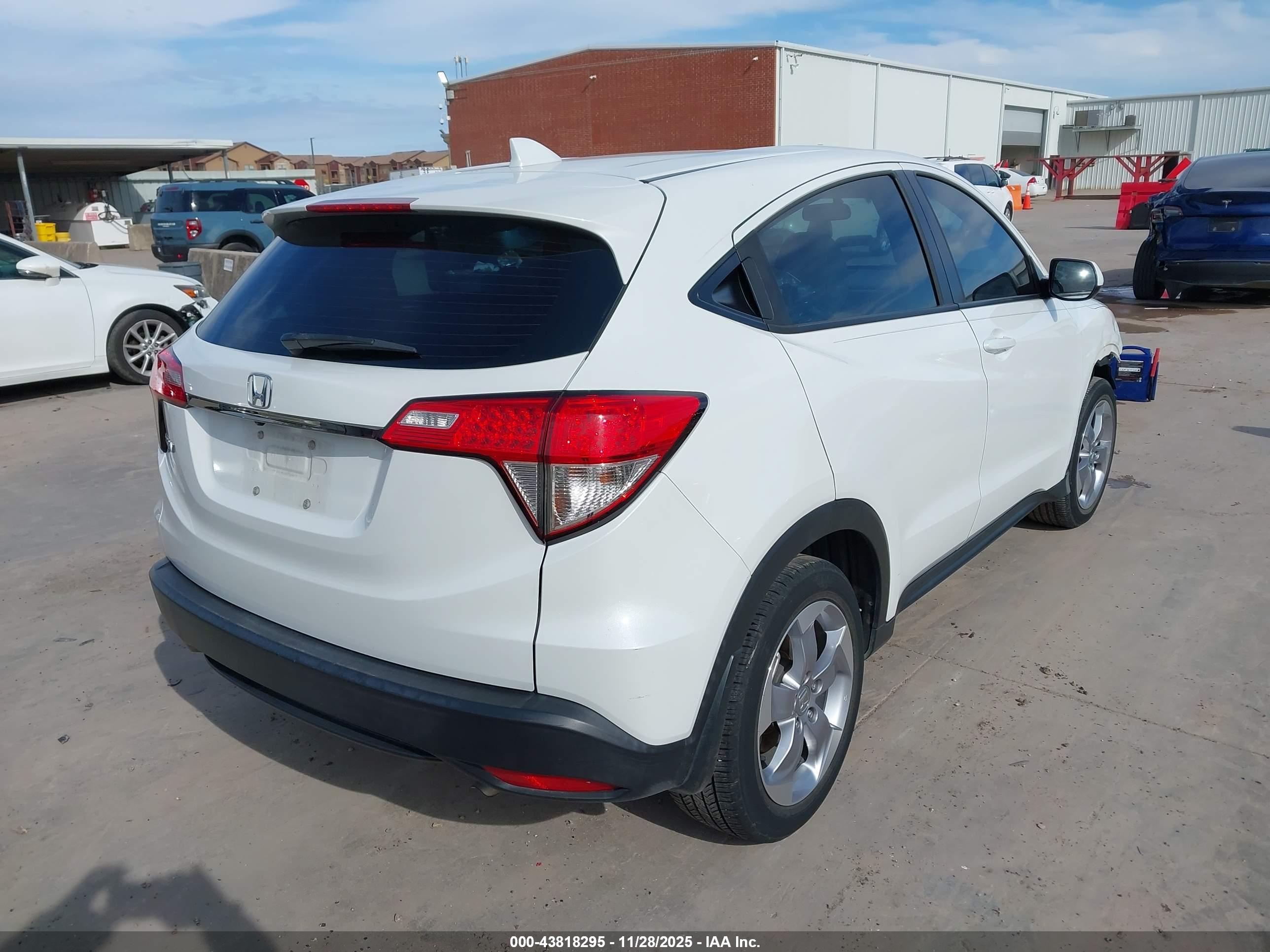 HONDA HR-V image 4
