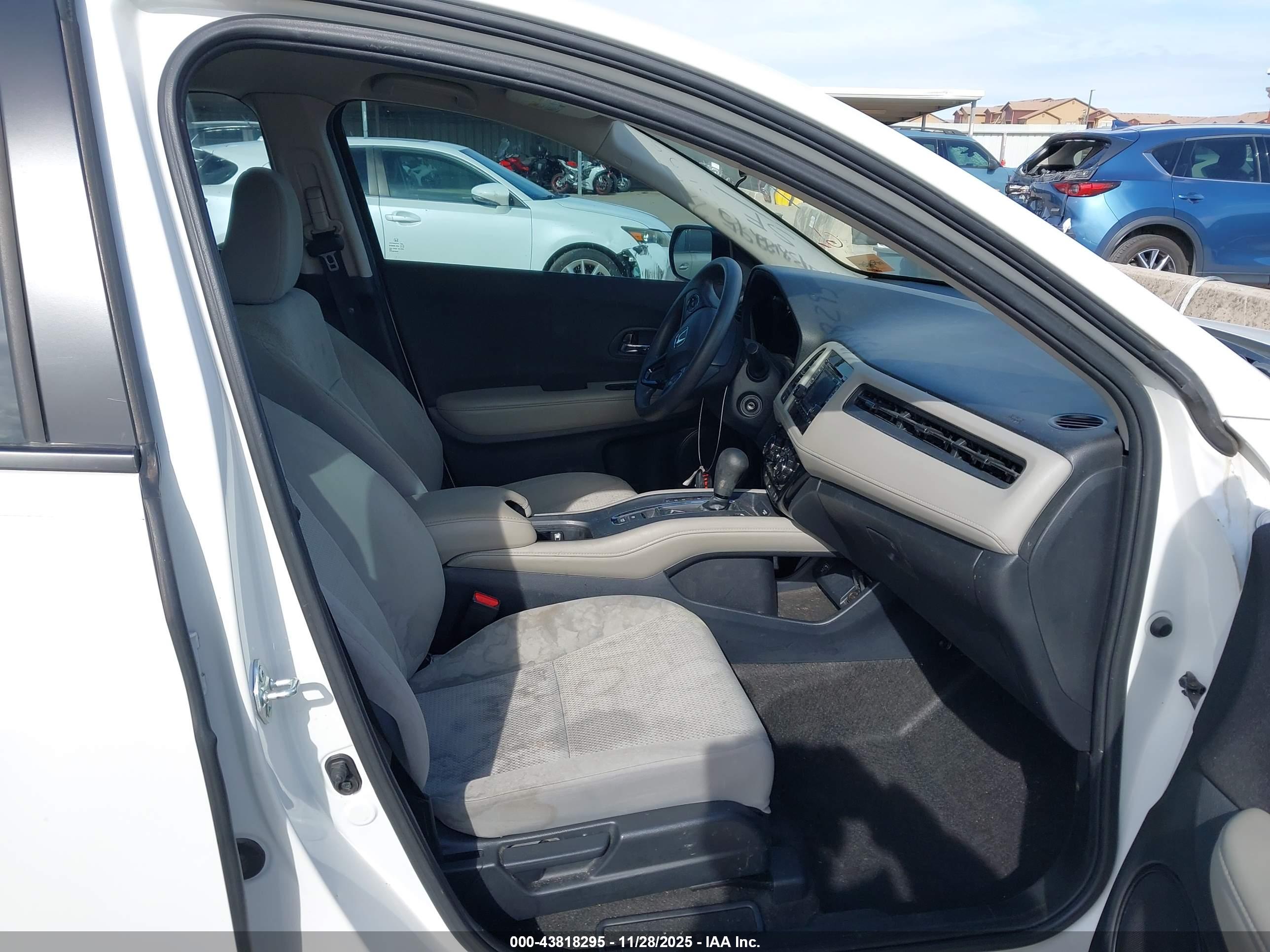 HONDA HR-V image 5