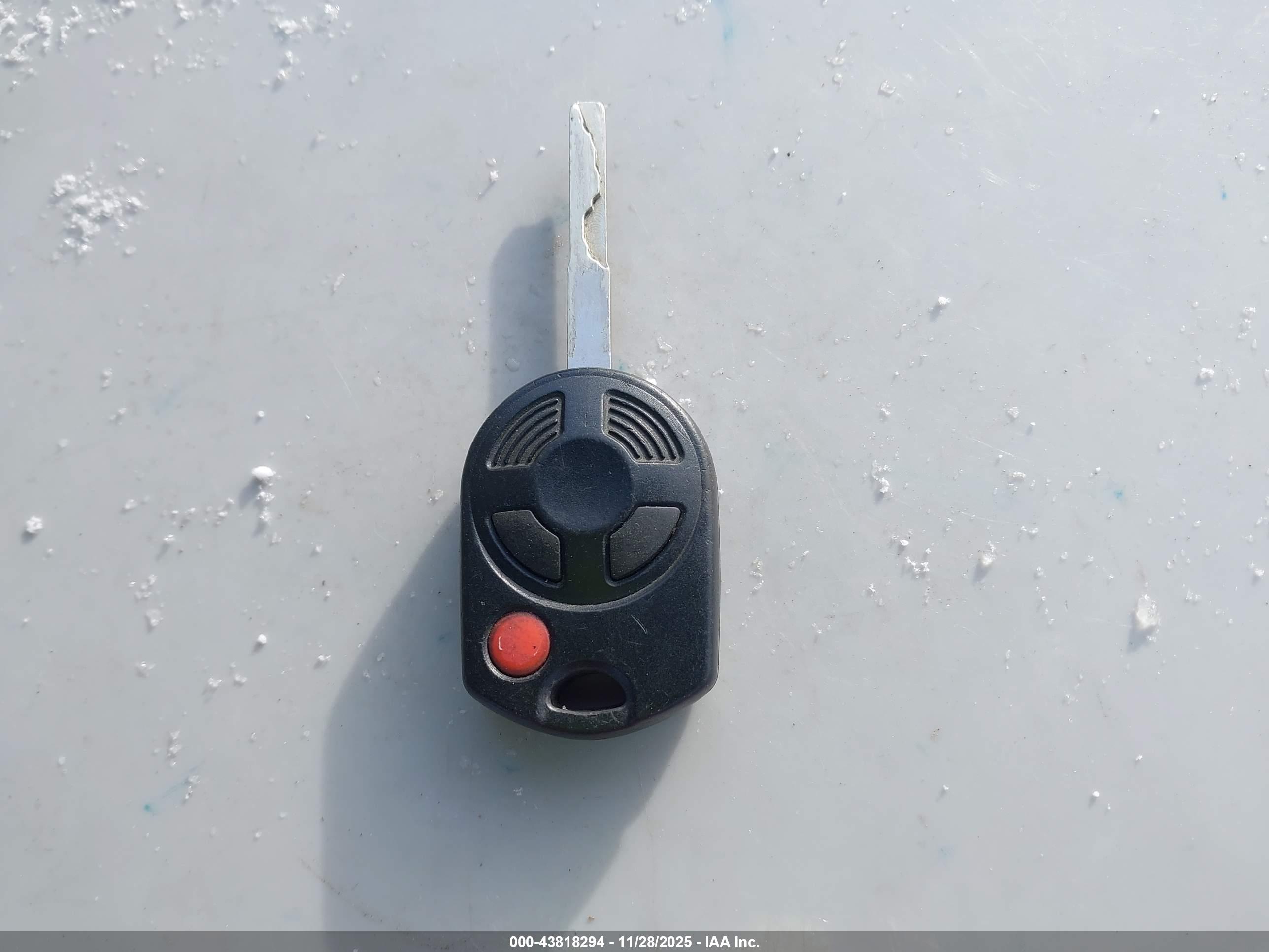 FORD ESCAPE image 11