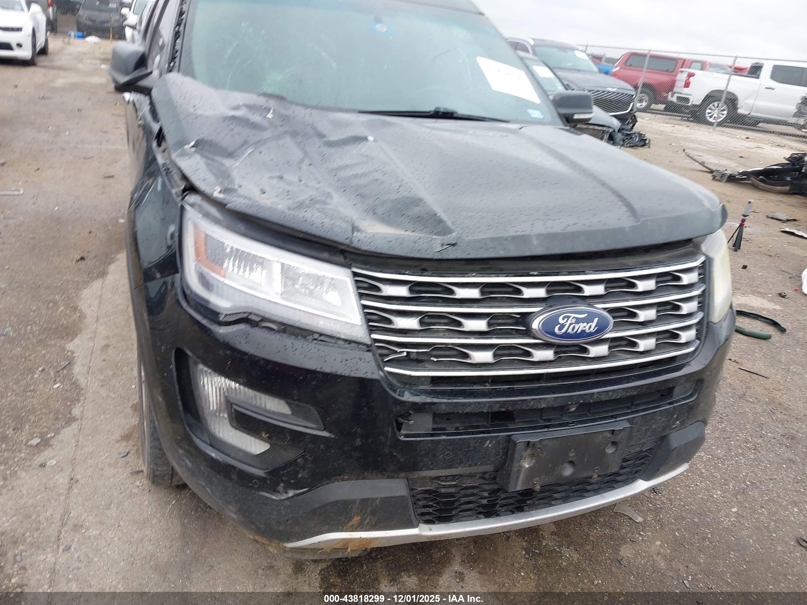 FORD EXPLORER image 6