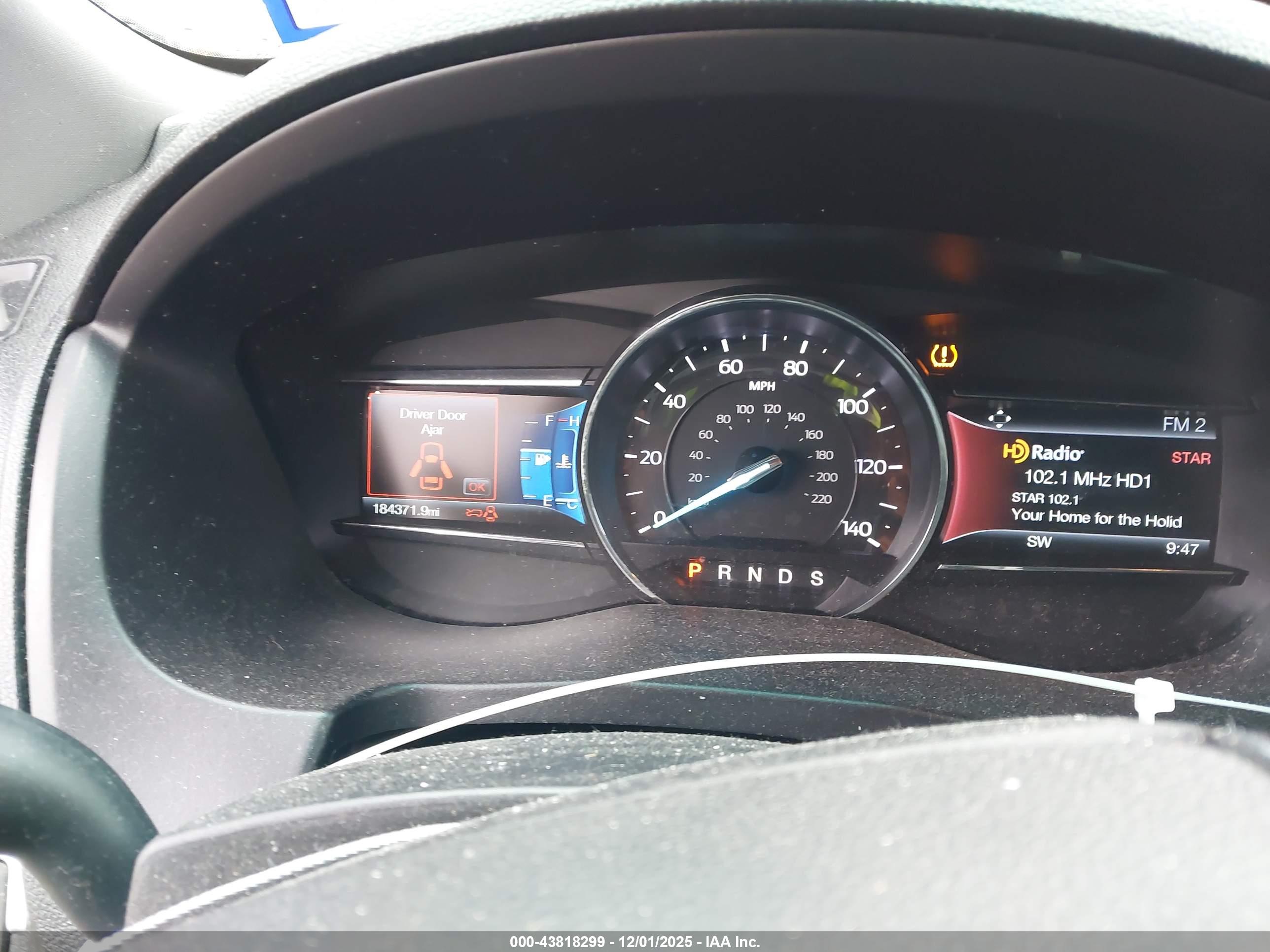 FORD EXPLORER image 7
