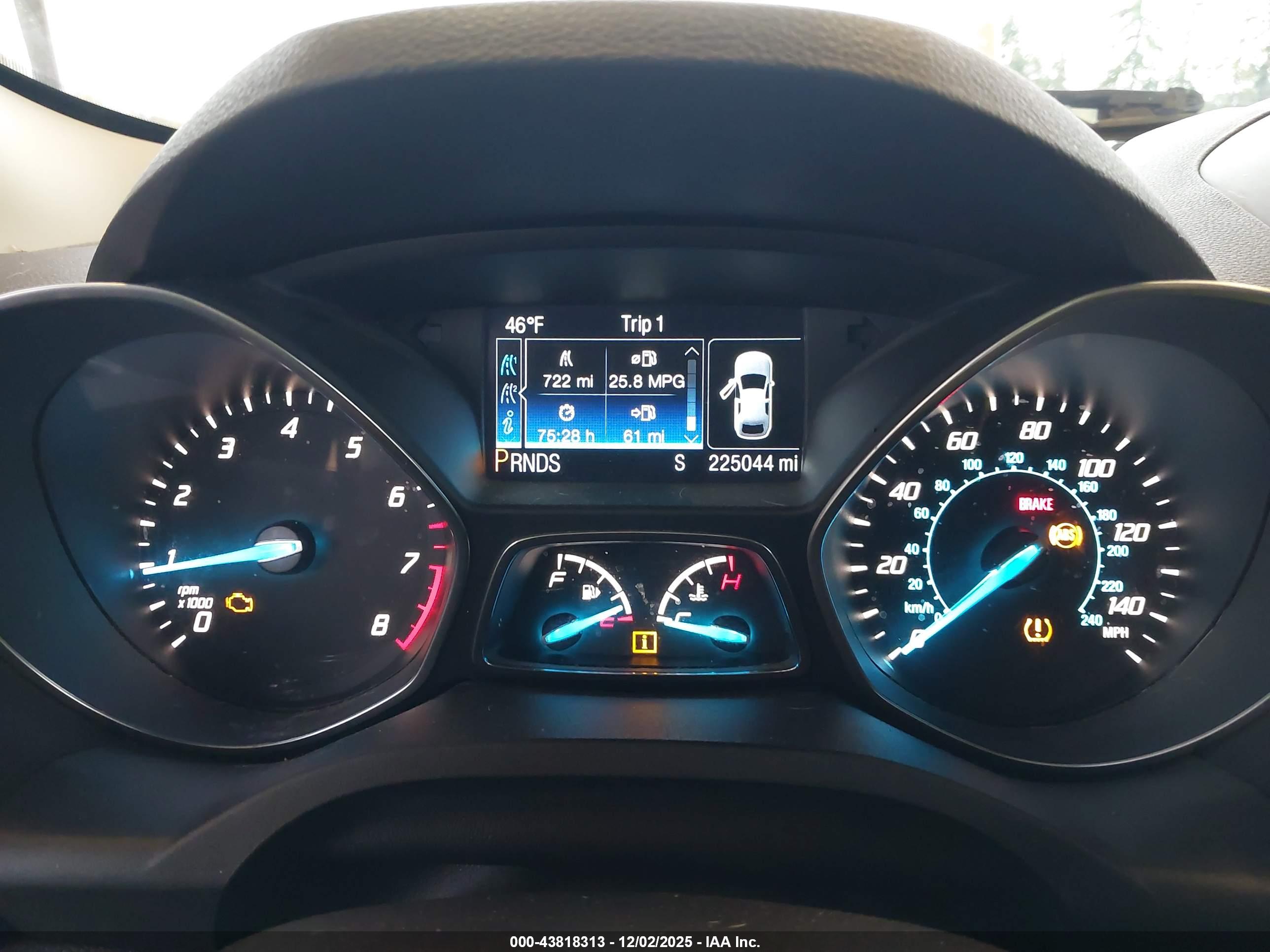 FORD ESCAPE image 7