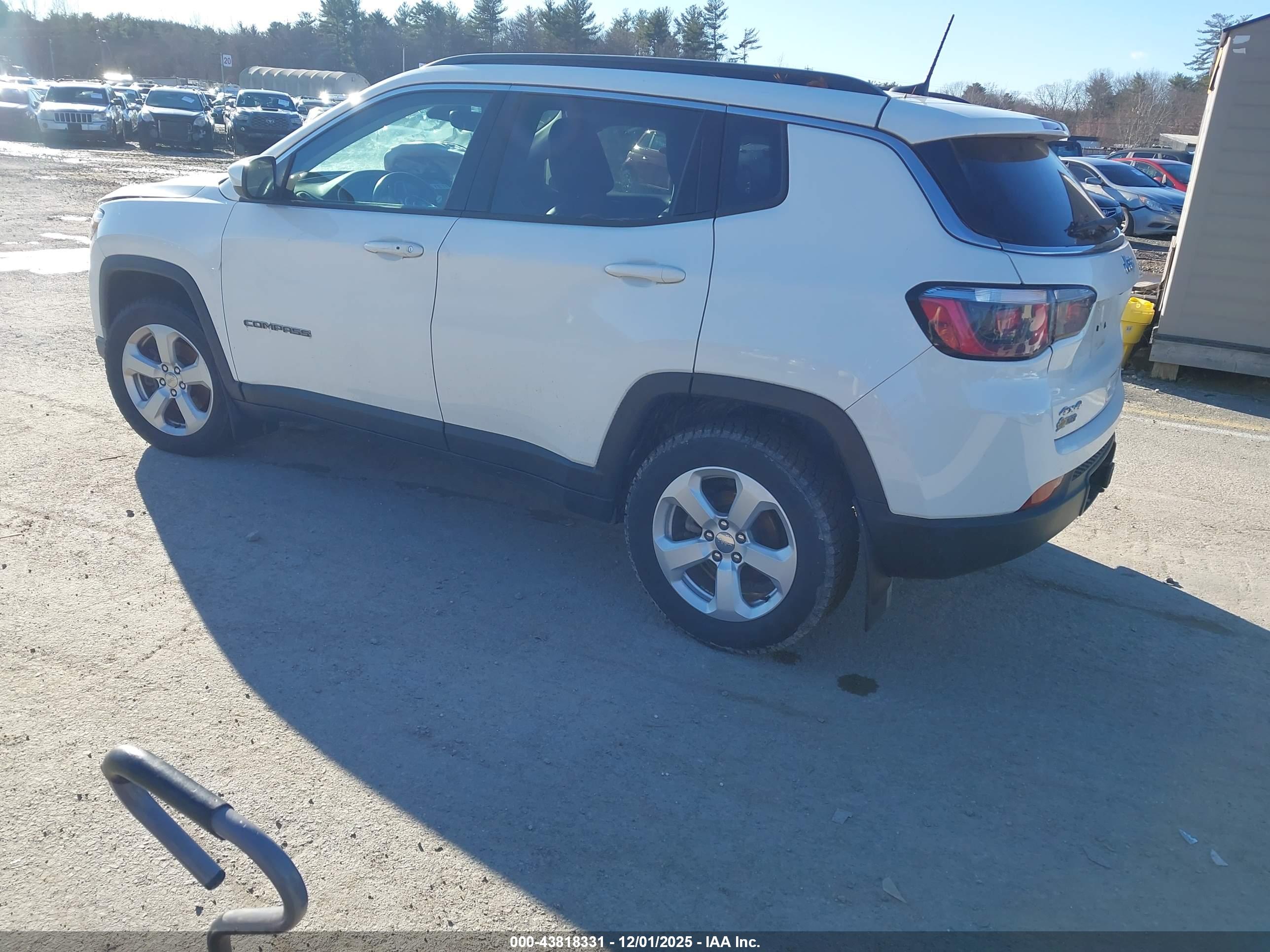 JEEP COMPASS image 3