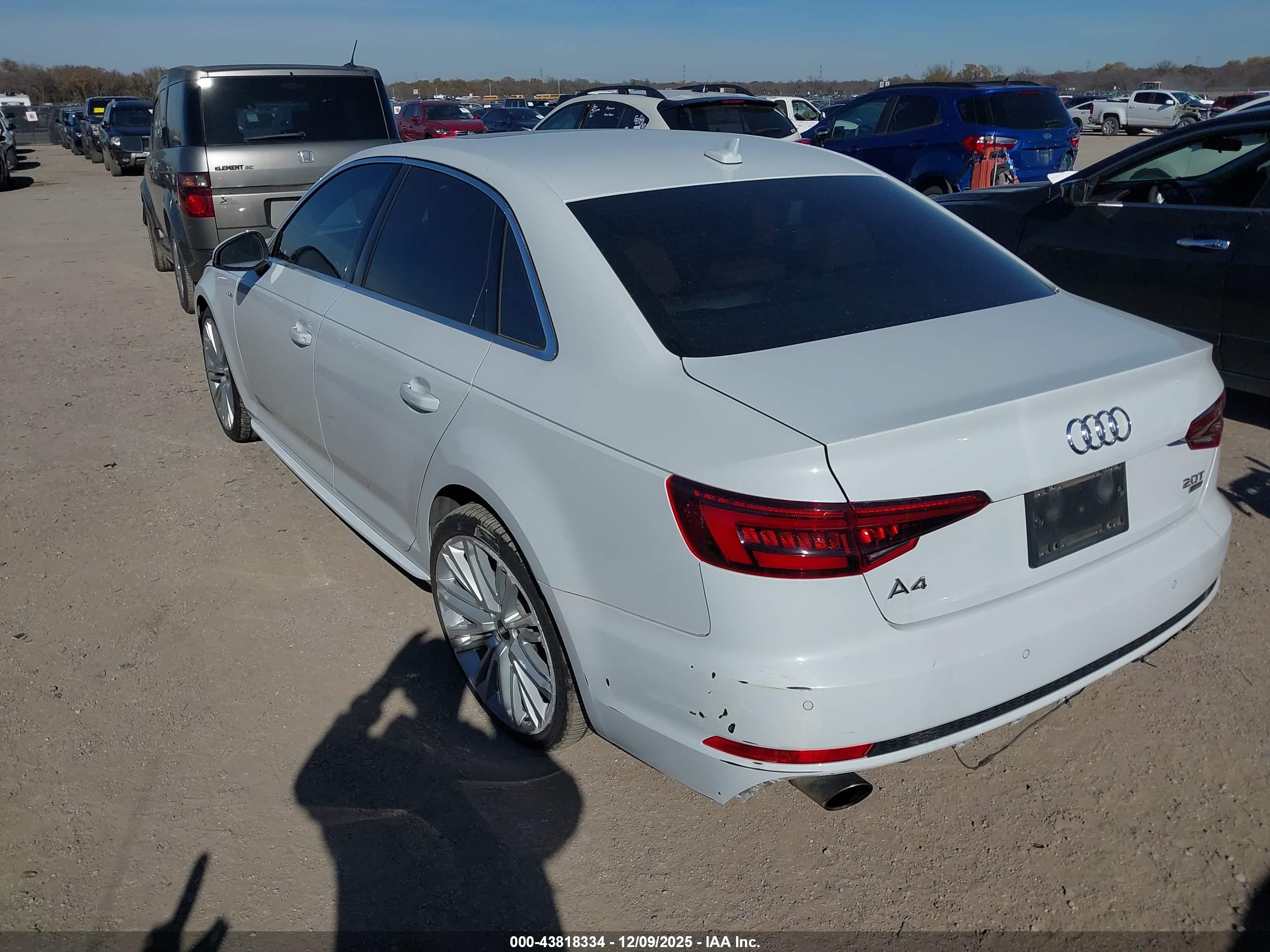 AUDI A4 image 3