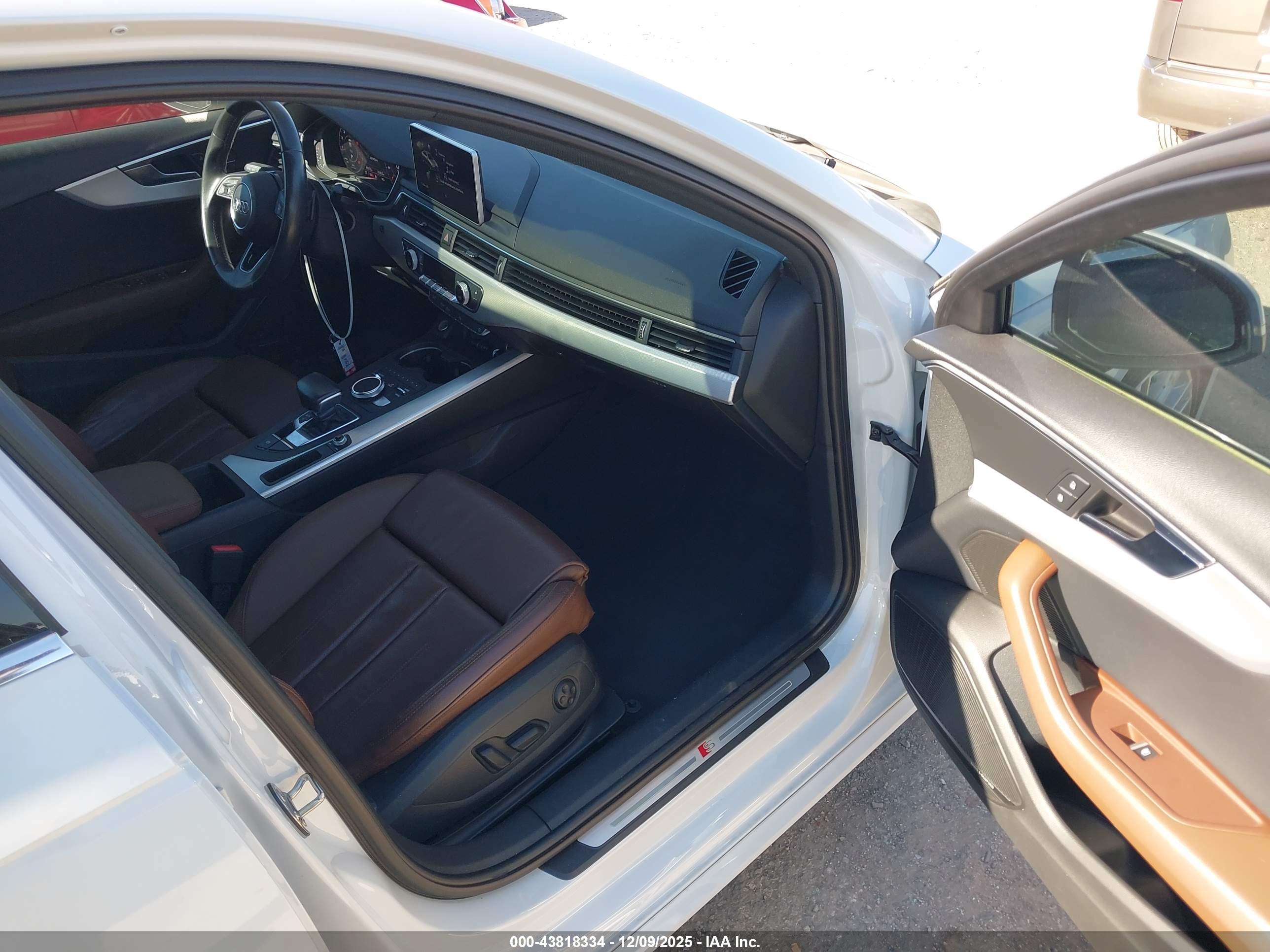AUDI A4 image 5