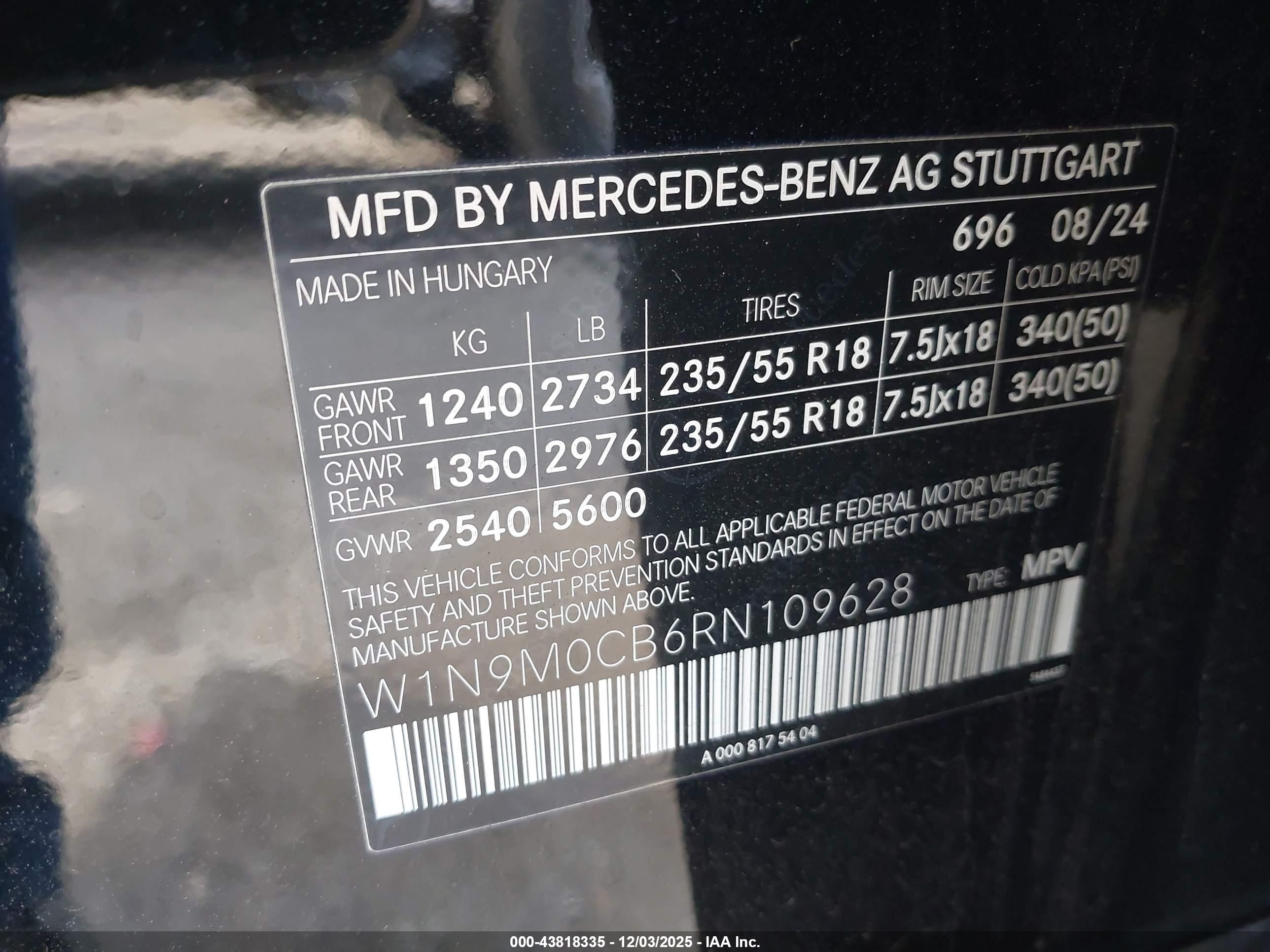 MERCEDES-BENZ EQB image 9