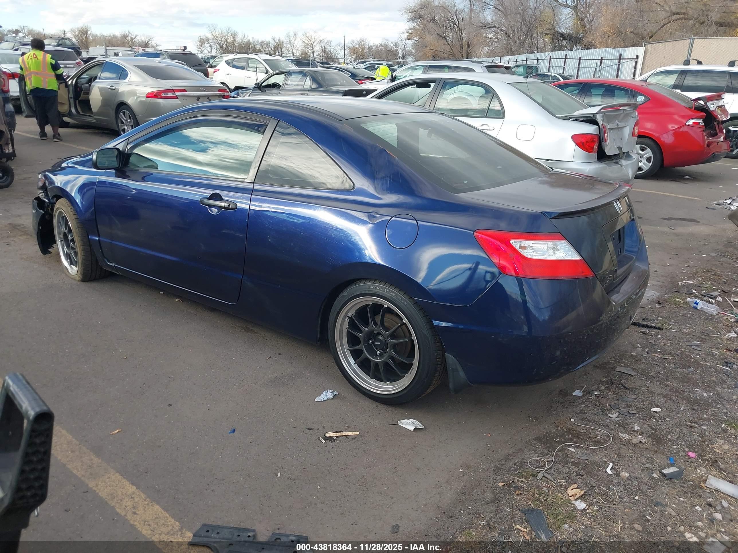 HONDA CIVIC image 3