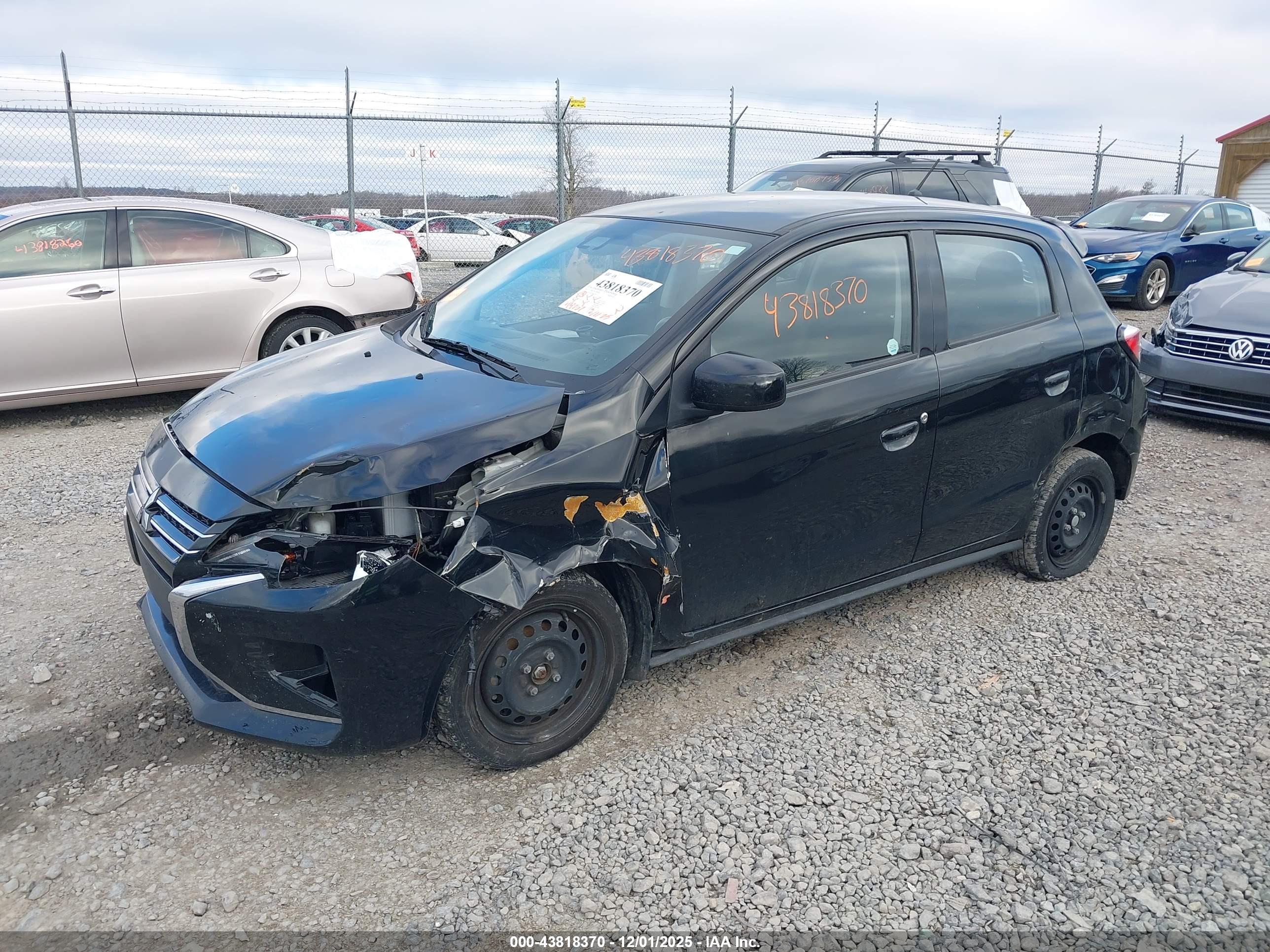 MITSUBISHI MIRAGE image 2