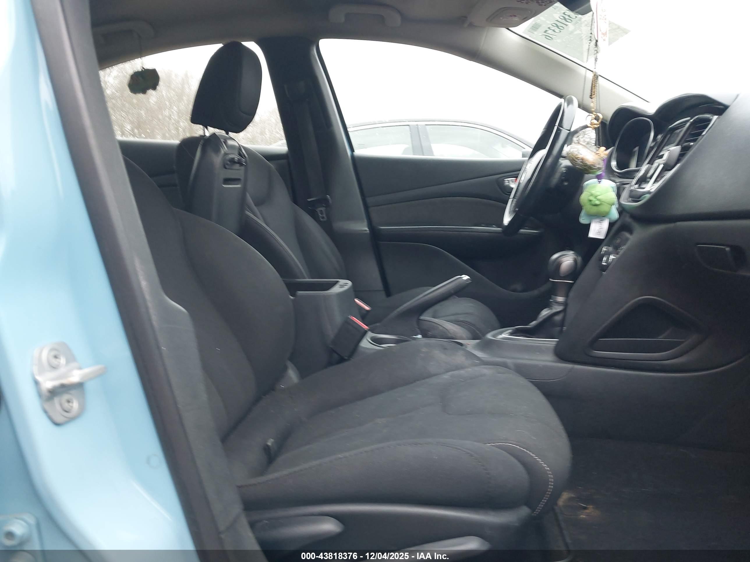DODGE DART image 5