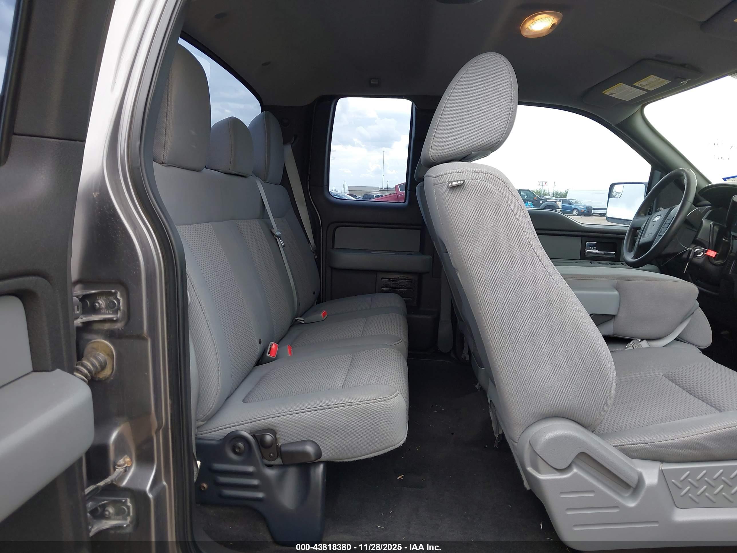 FORD F-150 image 8