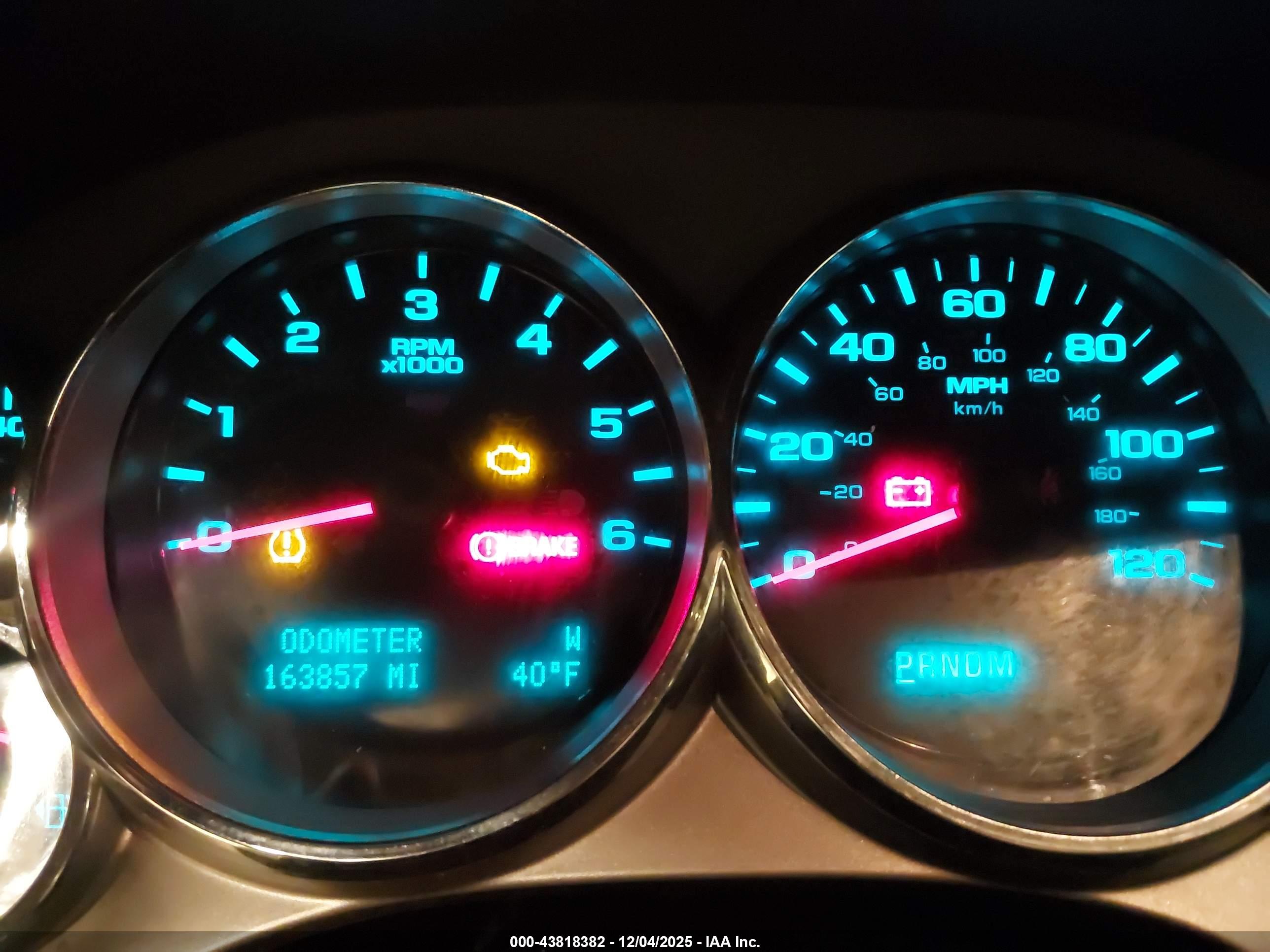 CHEVROLET SILVERADO image 7