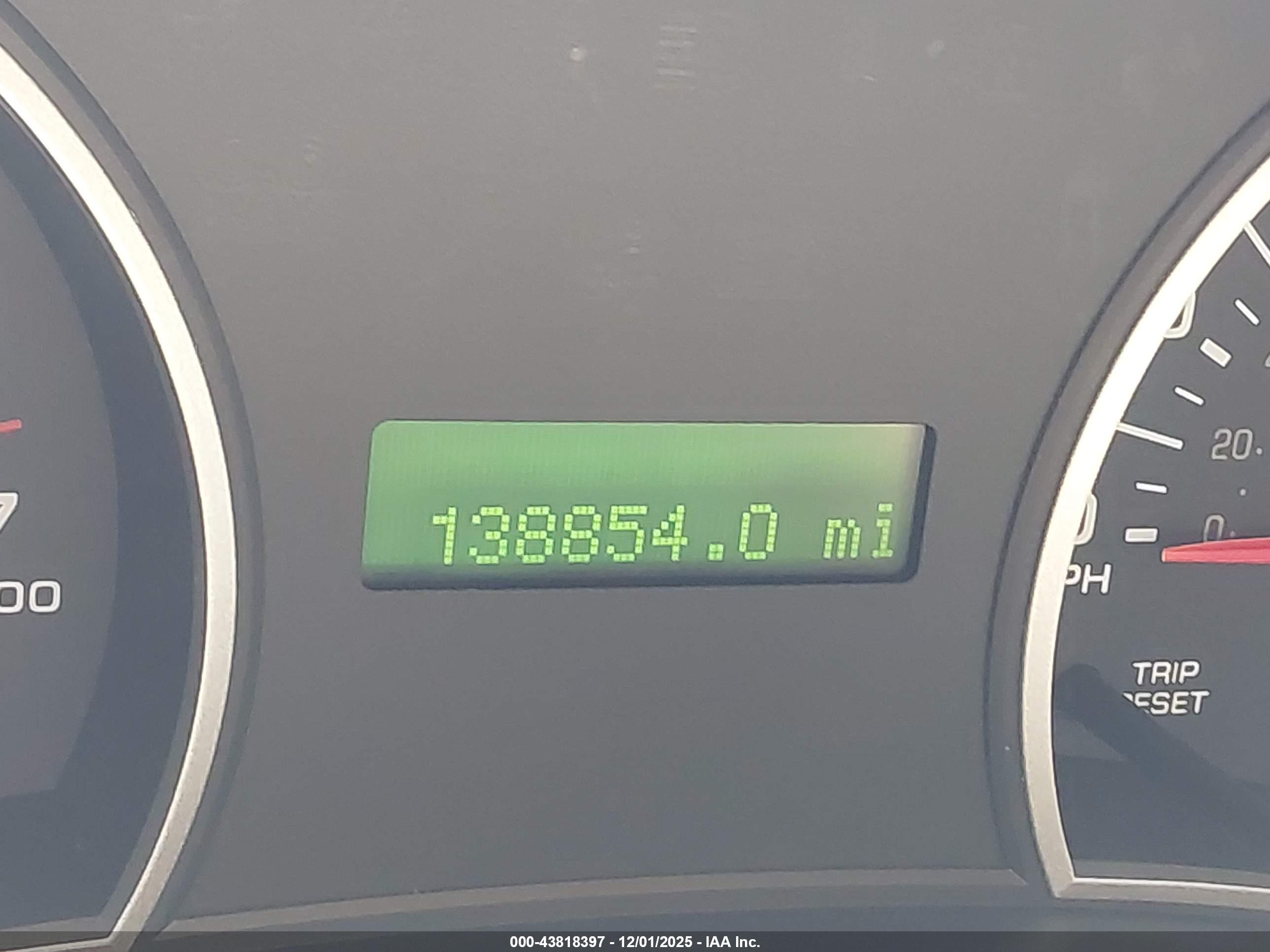 FORD EXPLORER image 7