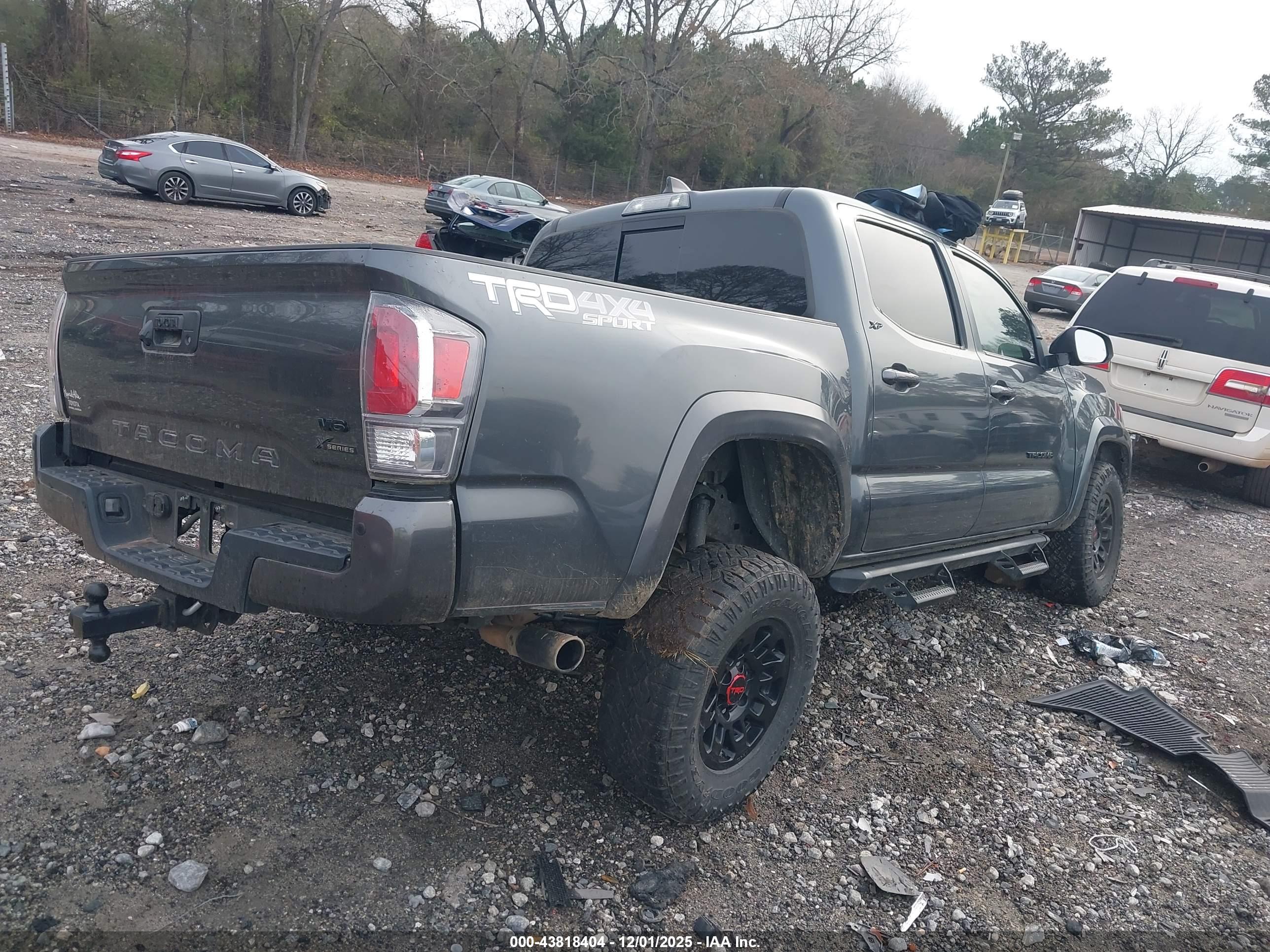 TOYOTA TACOMA image 4