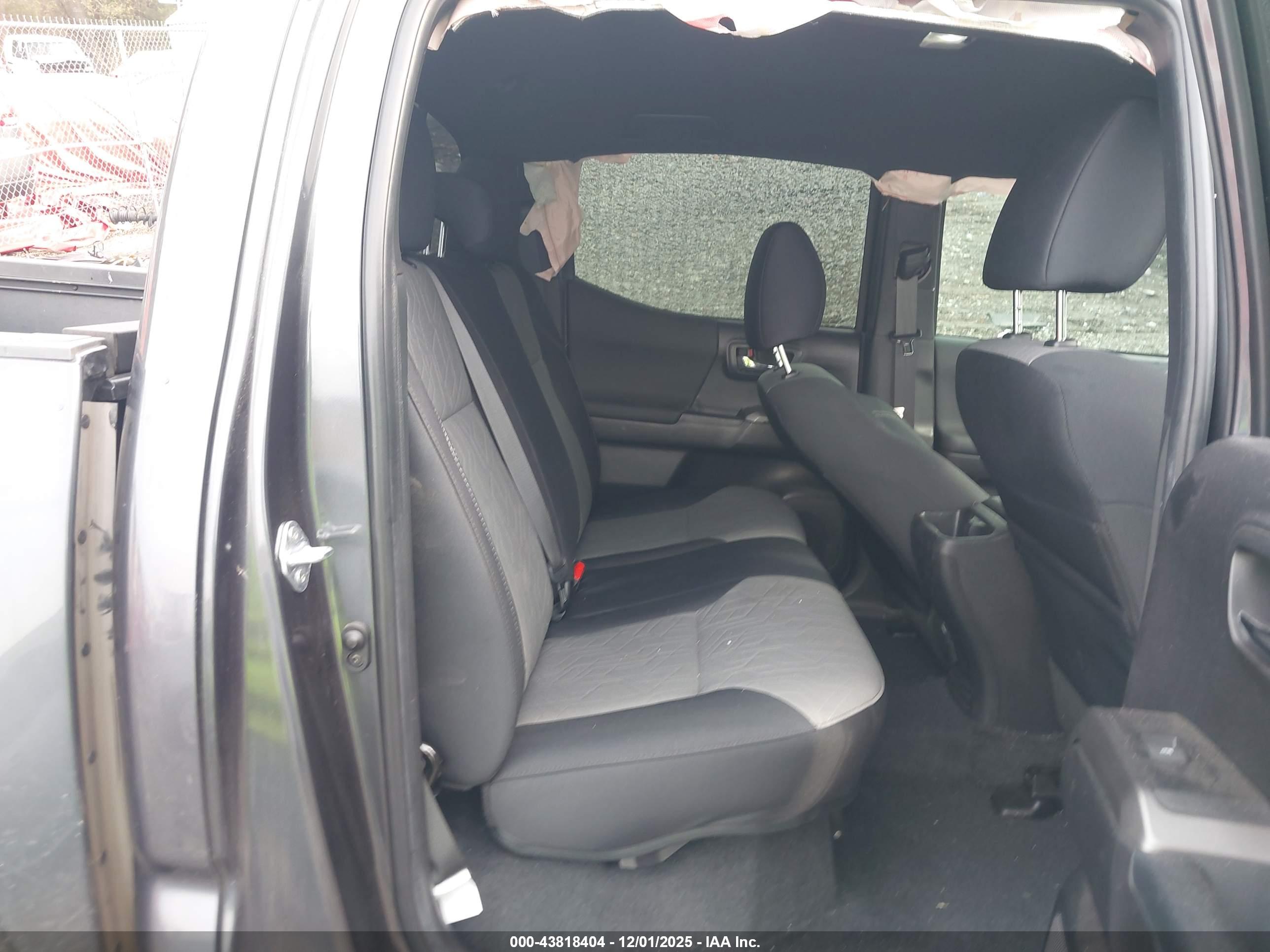 TOYOTA TACOMA image 8