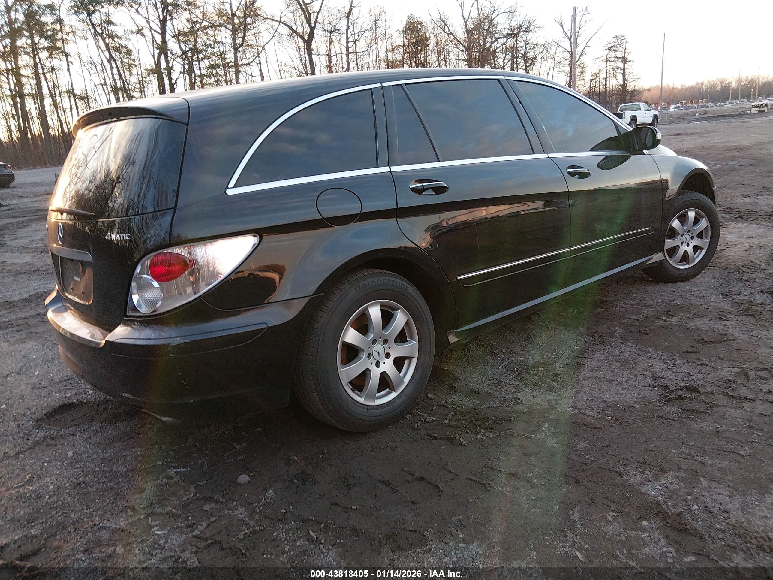MERCEDES-BENZ R image 4