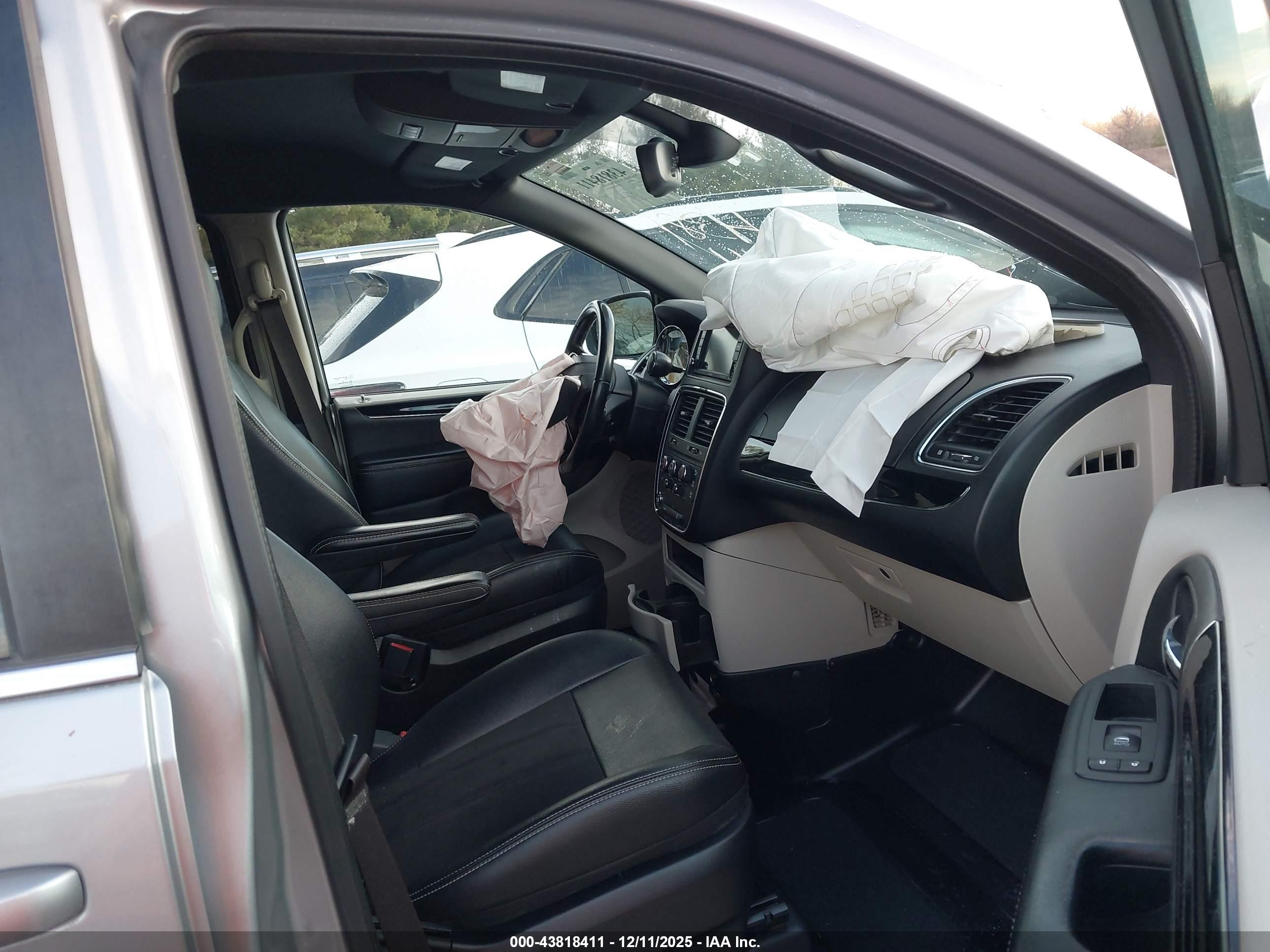 DODGE GRAND image 5