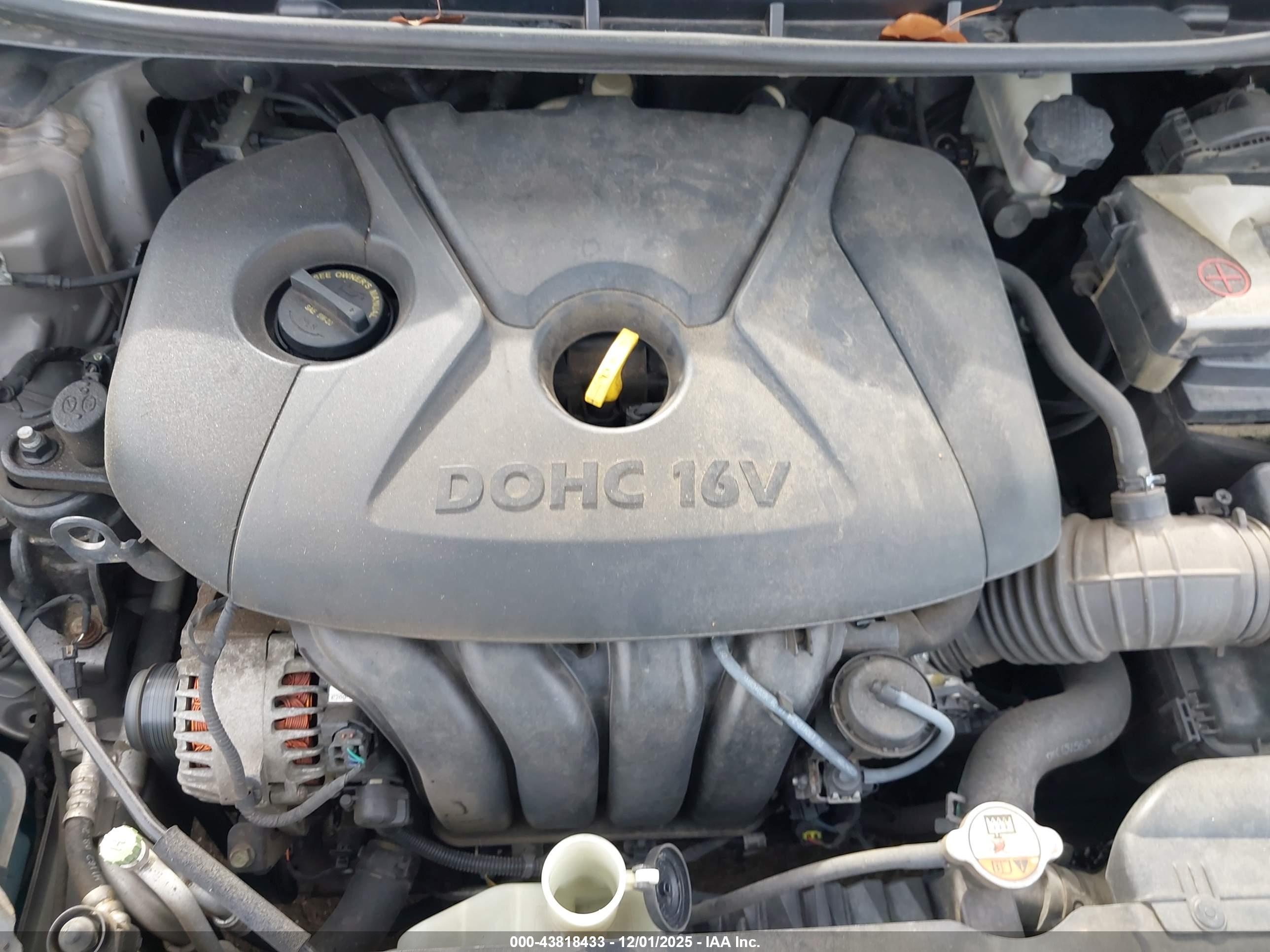 HYUNDAI ELANTRA image 10