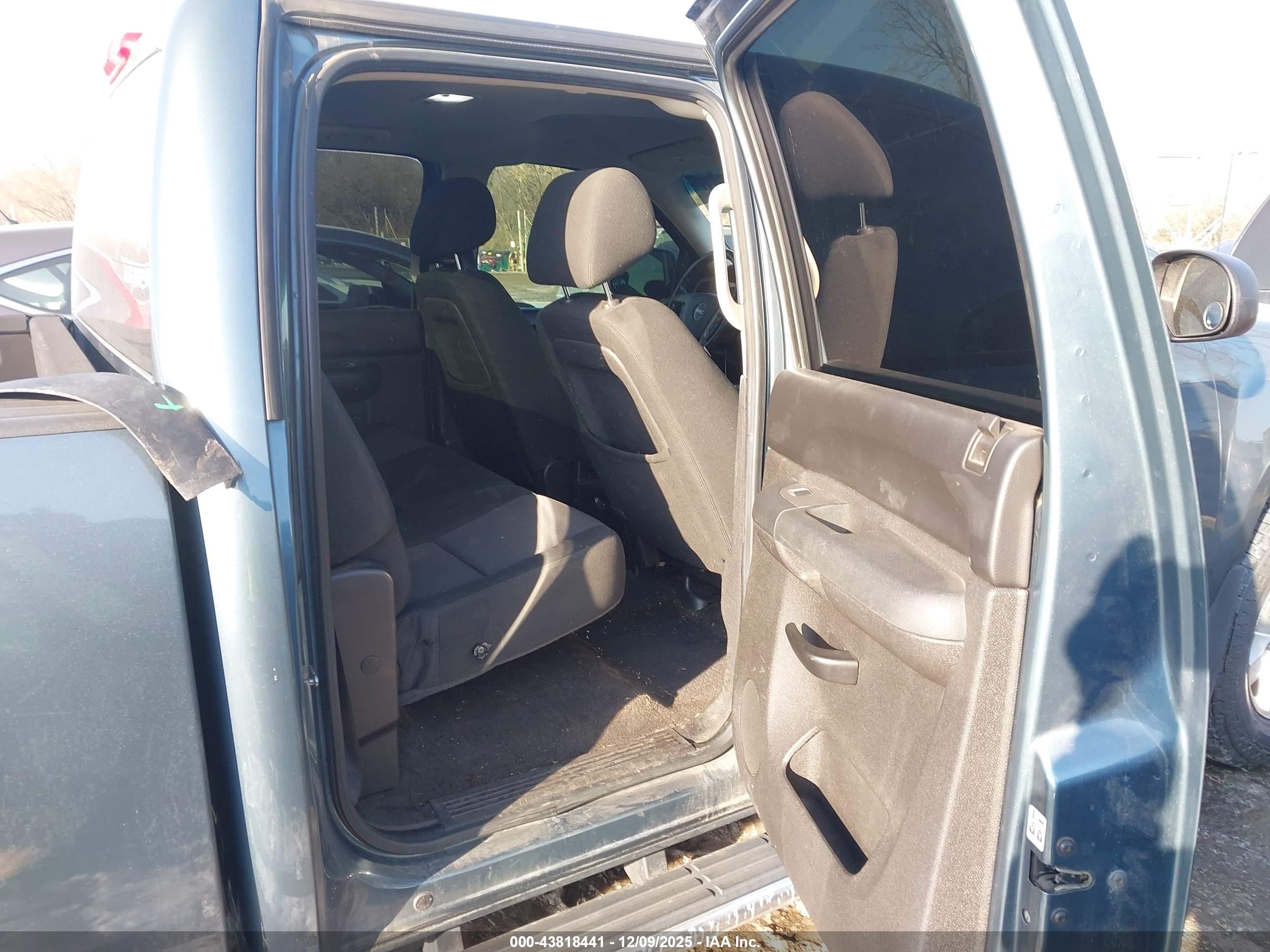 GMC SIERRA image 8