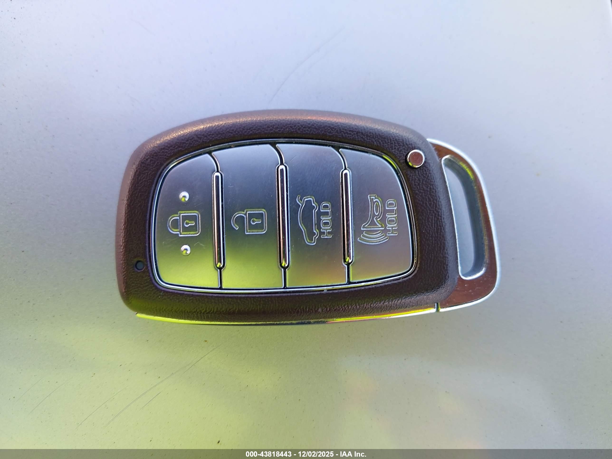 HYUNDAI SONATA image 11