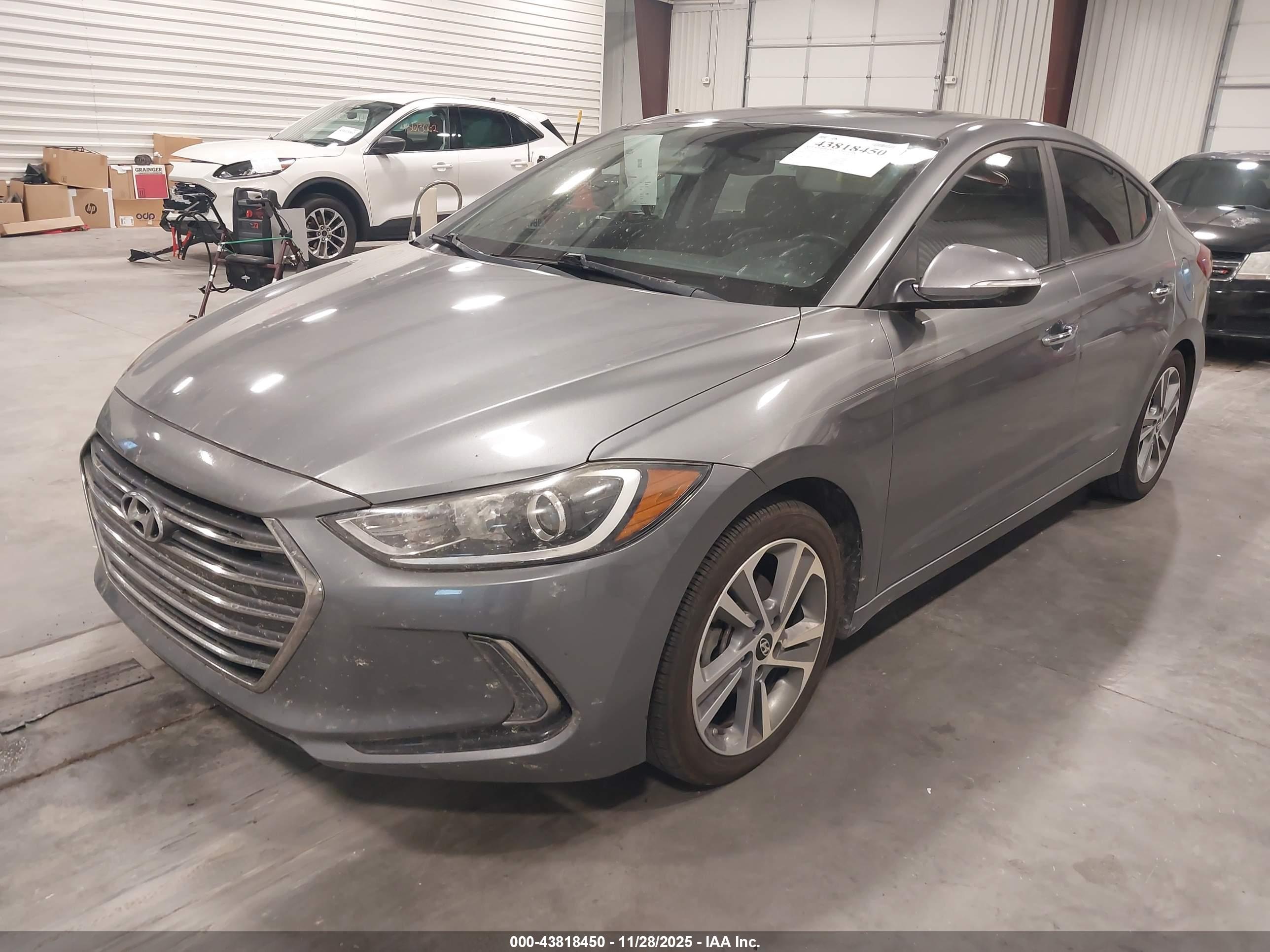 HYUNDAI ELANTRA image 2