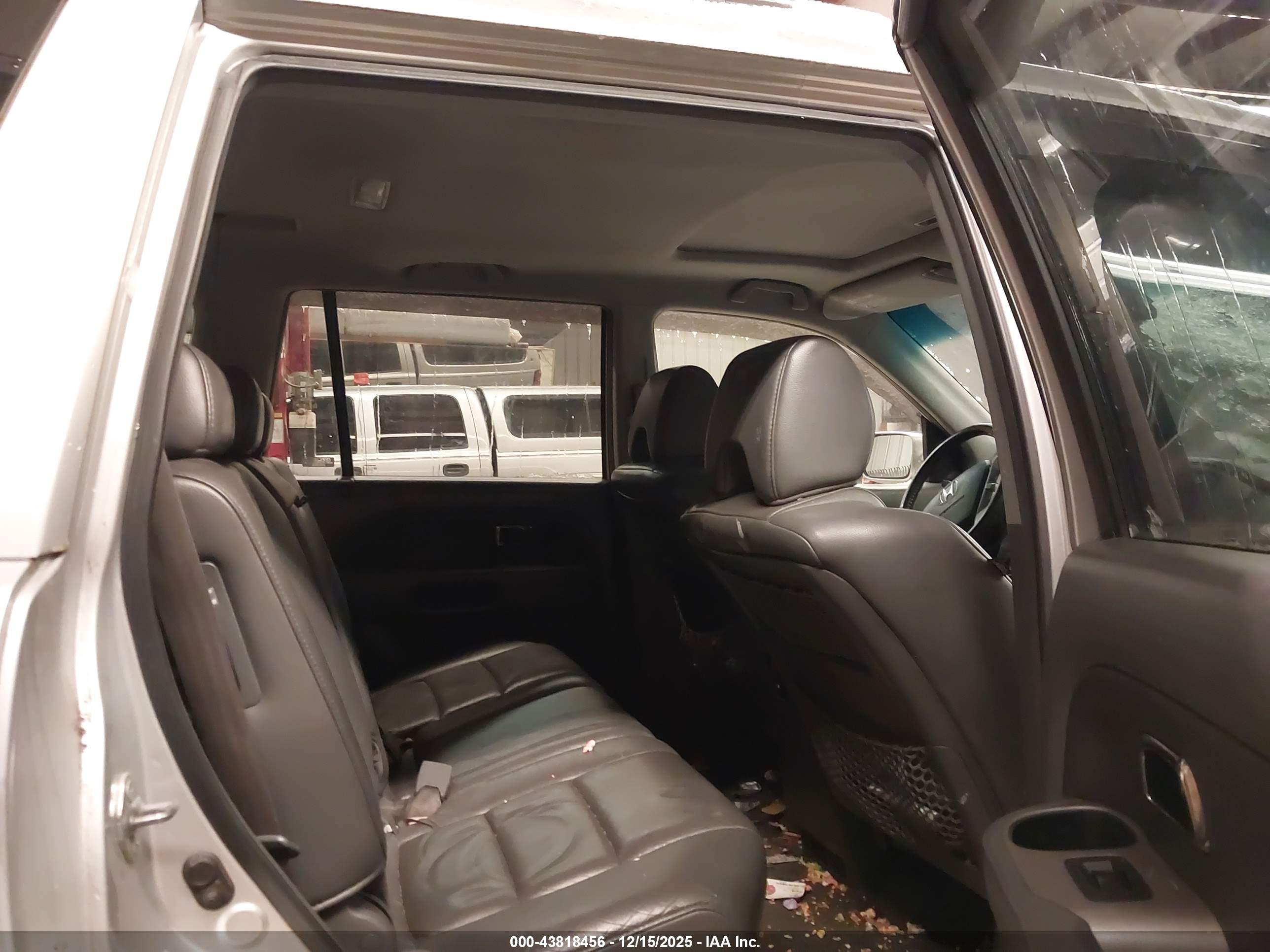 HONDA PILOT image 8