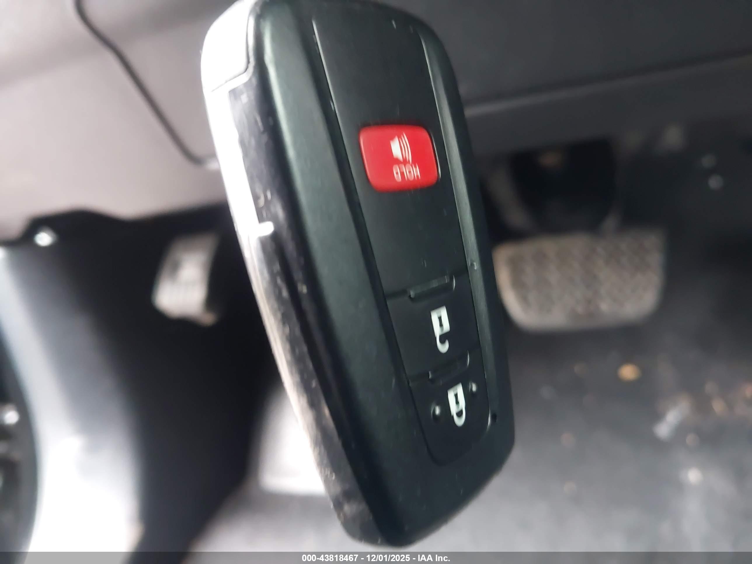 TOYOTA 4RUNNER image 11