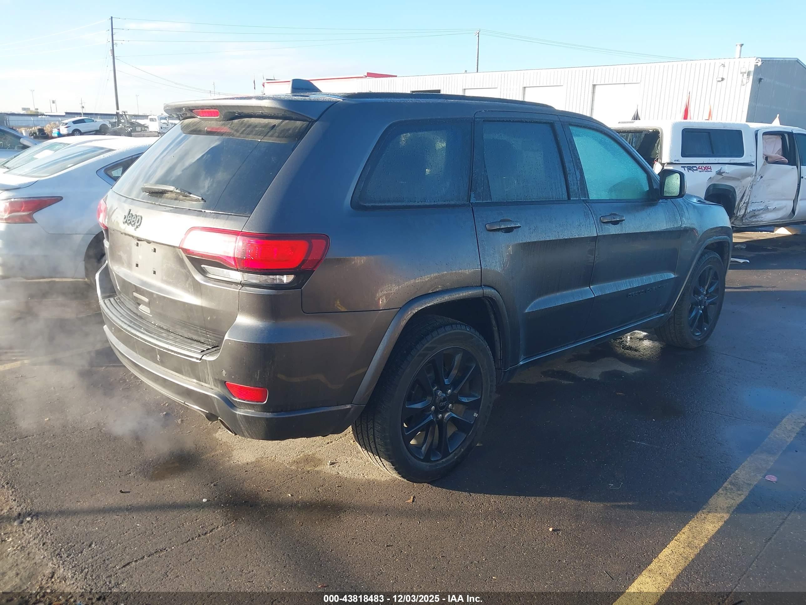 JEEP GRAND image 4