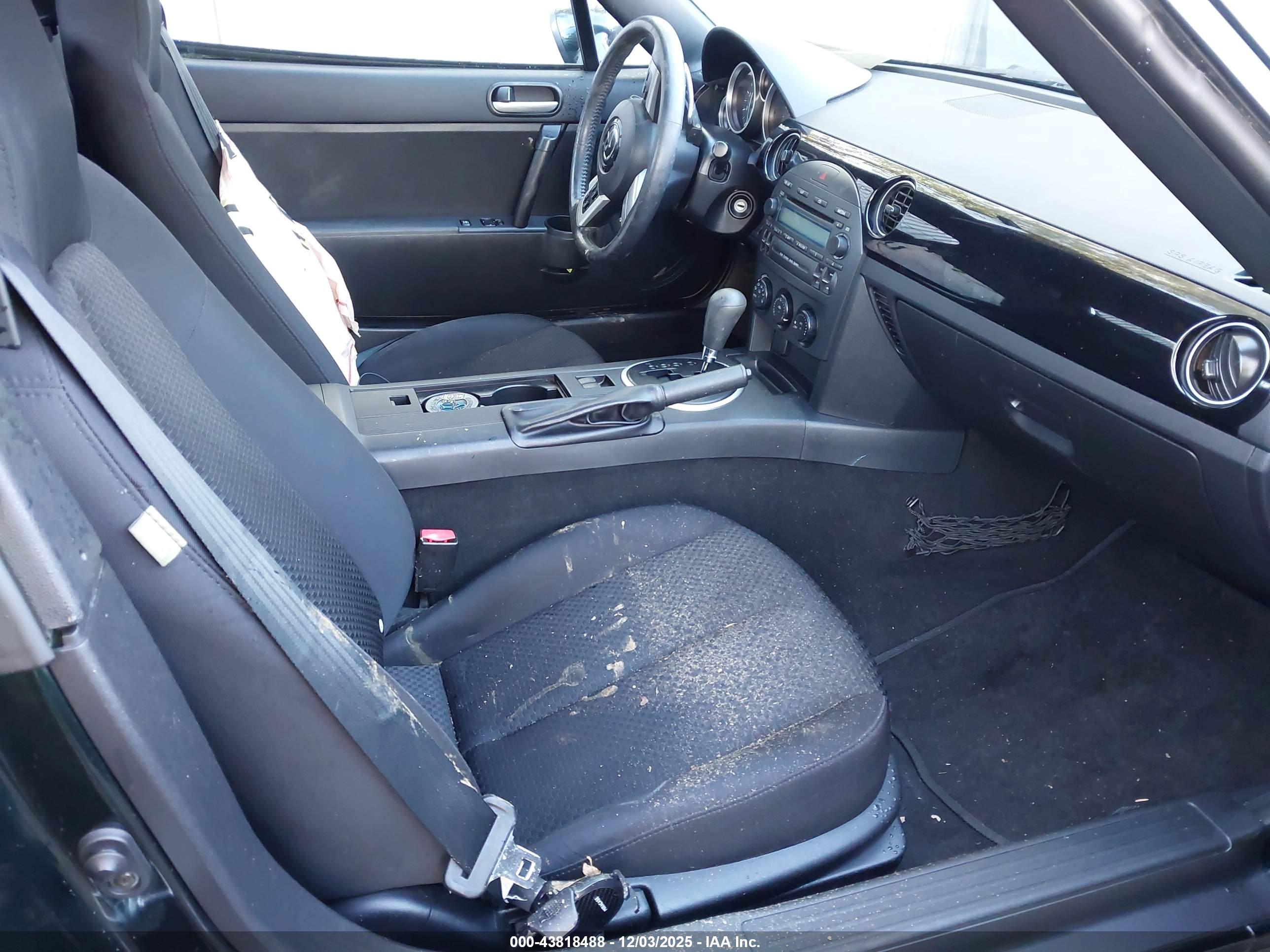 MAZDA MX-5 image 8