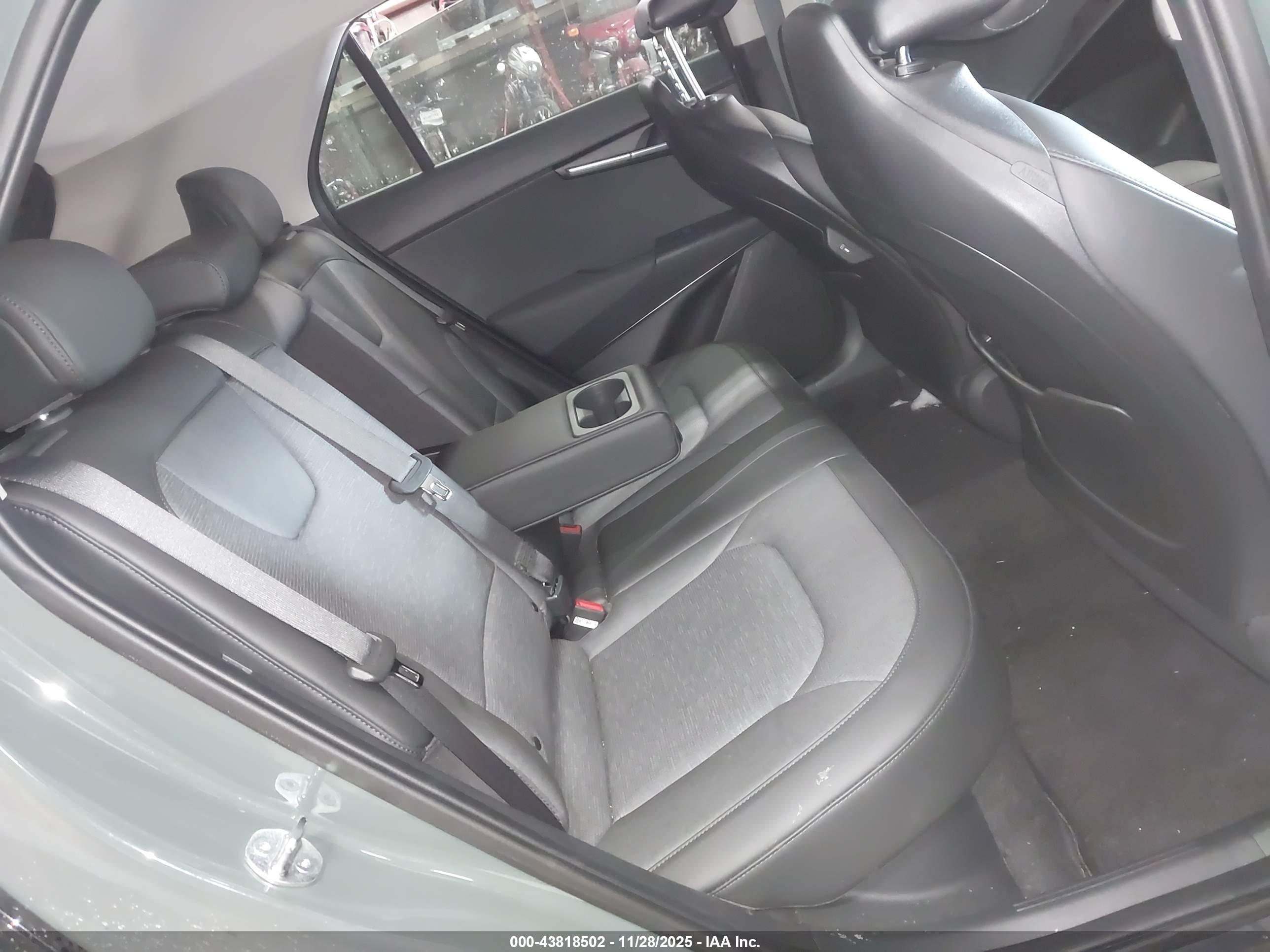 KIA NIRO image 8