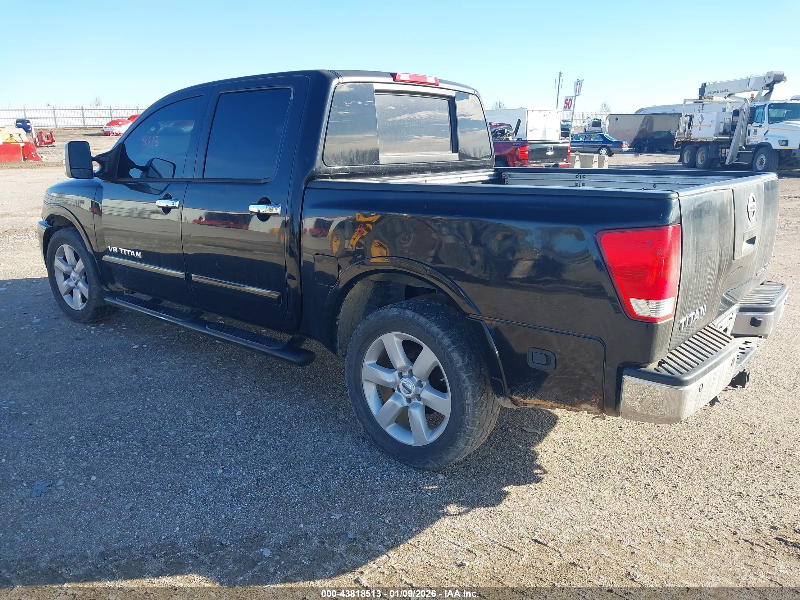 NISSAN TITAN image 3