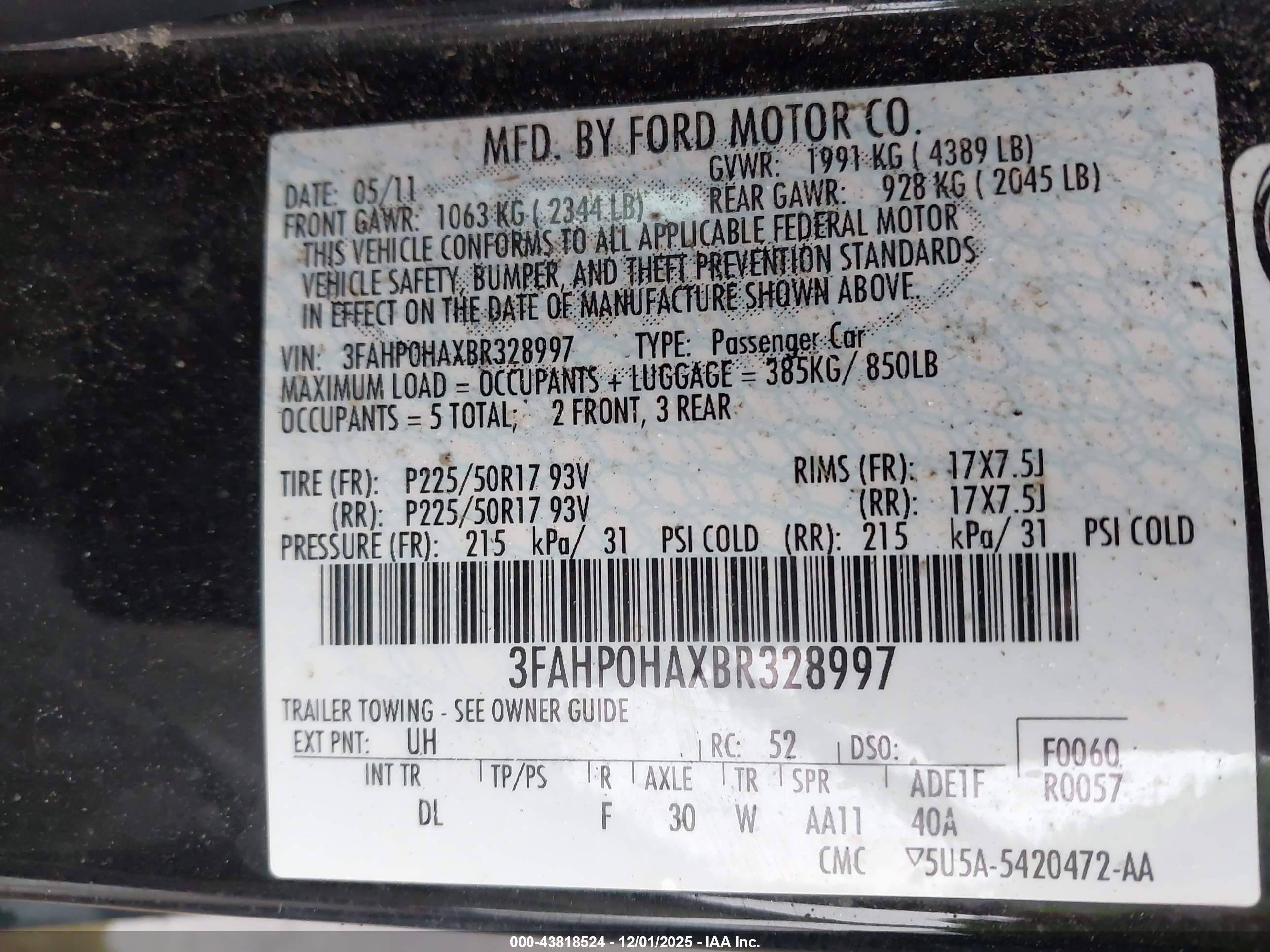 FORD FUSION image 9