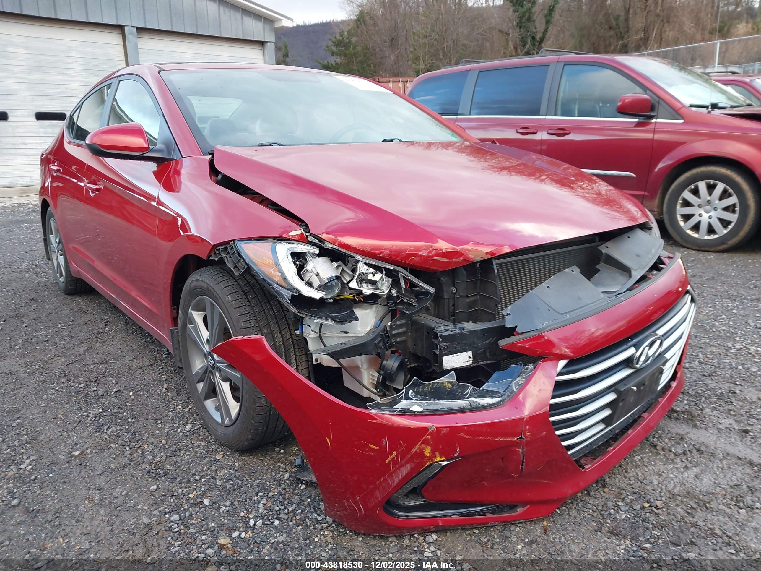 HYUNDAI ELANTRA image 6