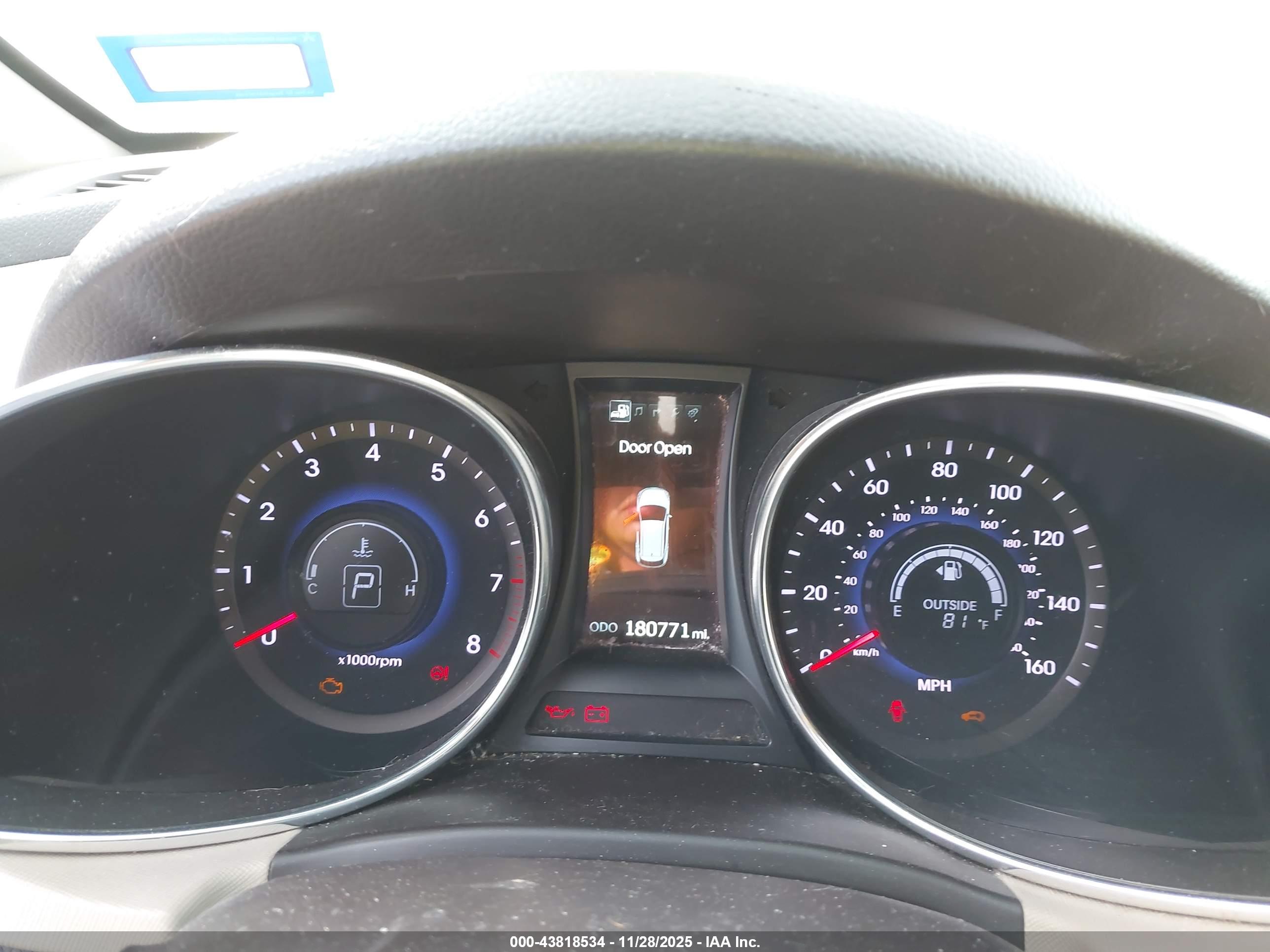 HYUNDAI SANTA image 7