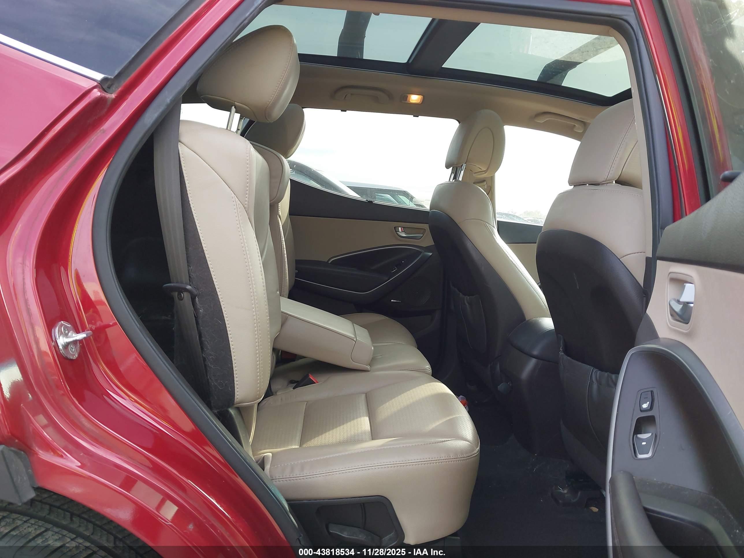 HYUNDAI SANTA image 8