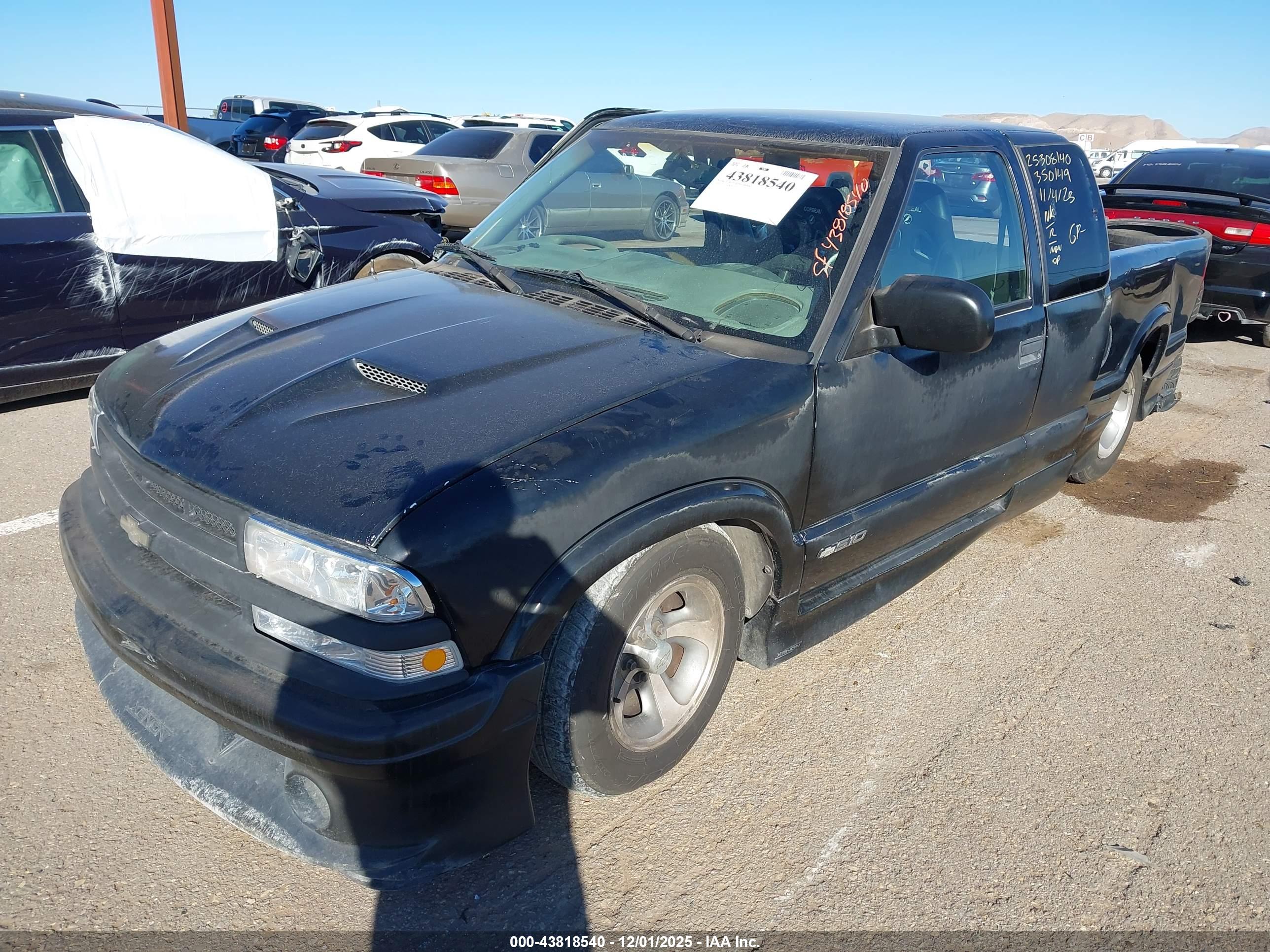 CHEVROLET S-10 image 2