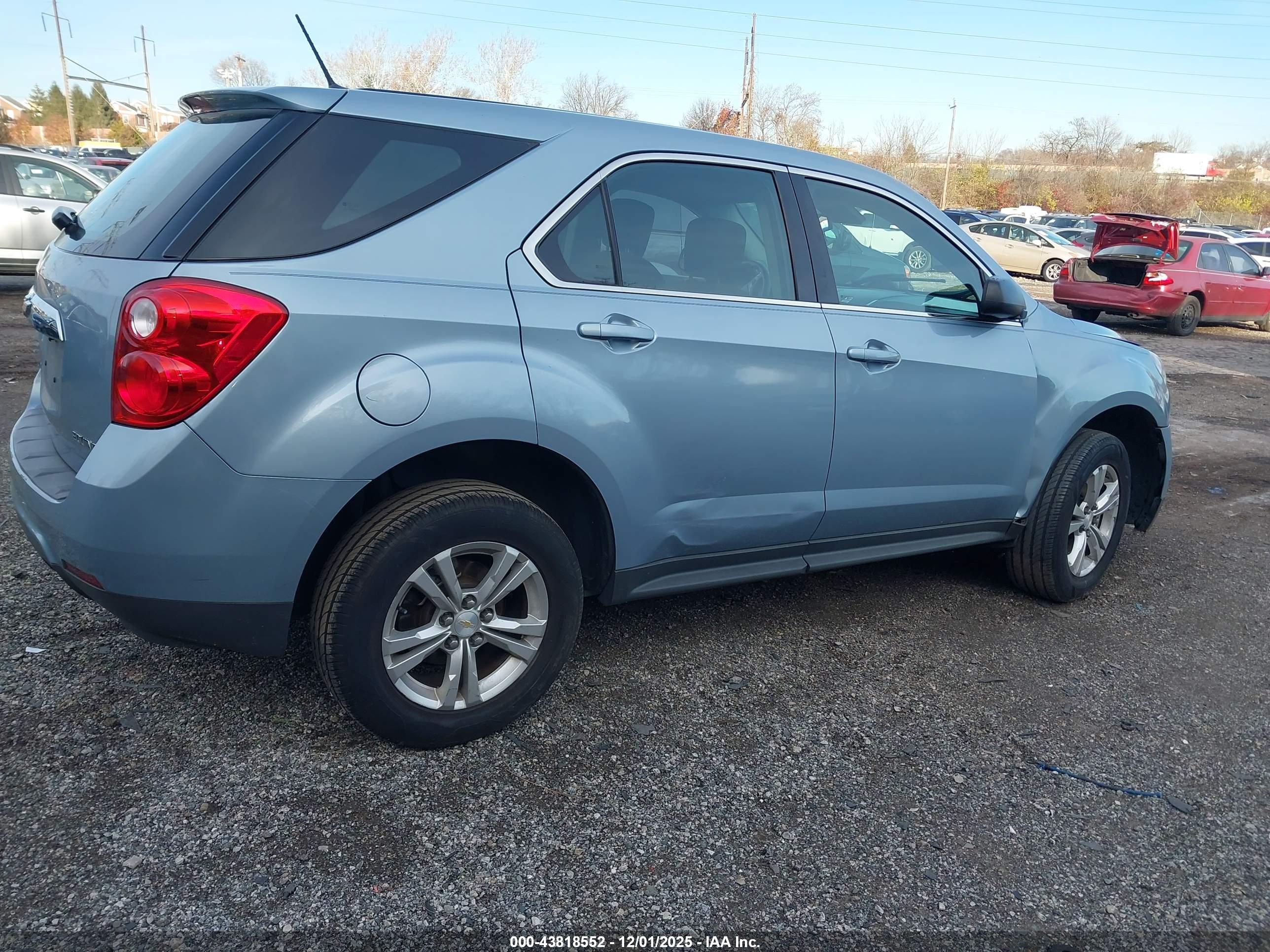 CHEVROLET EQUINOX image 4