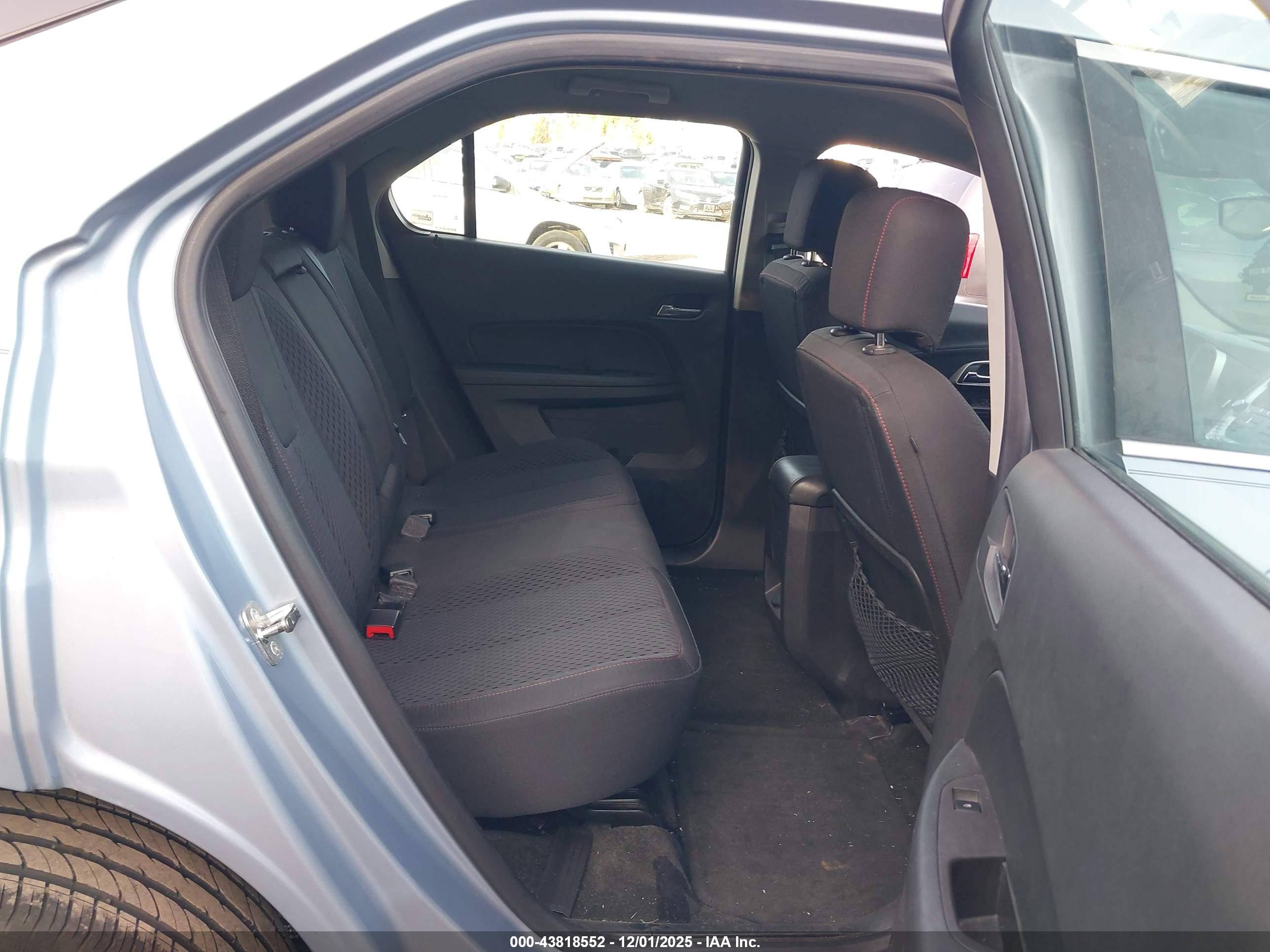 CHEVROLET EQUINOX image 8