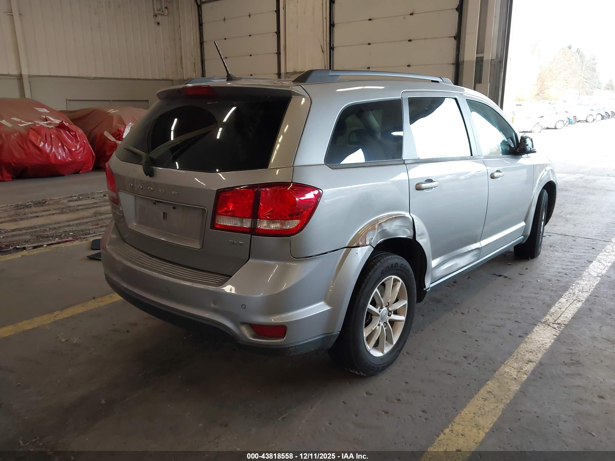 DODGE JOURNEY image 4