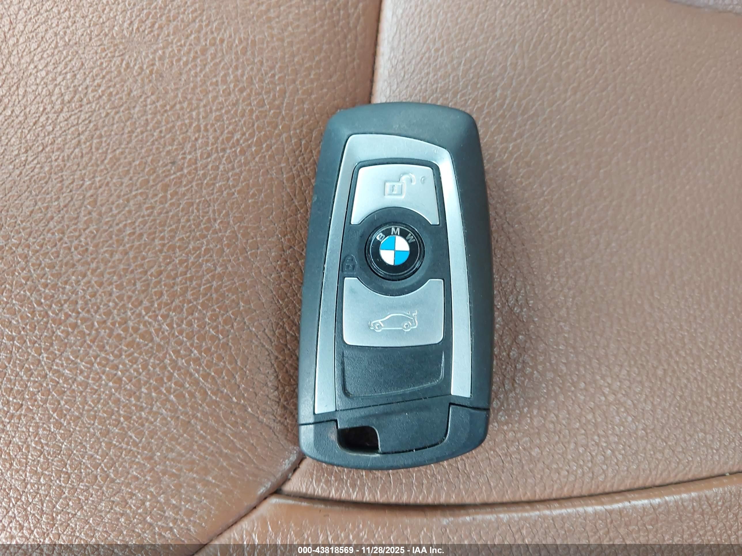 BMW 328I image 11