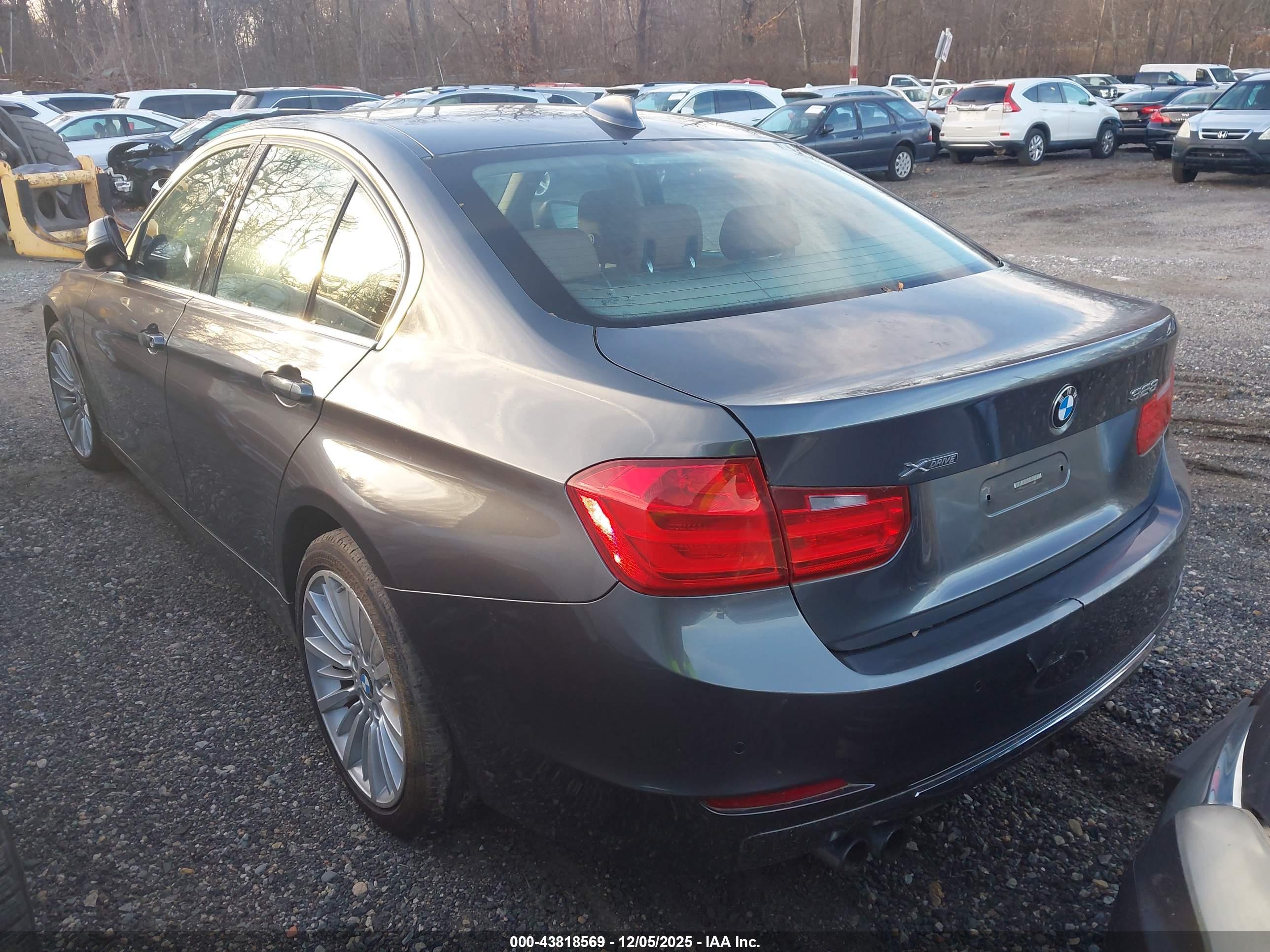 BMW 328I image 3