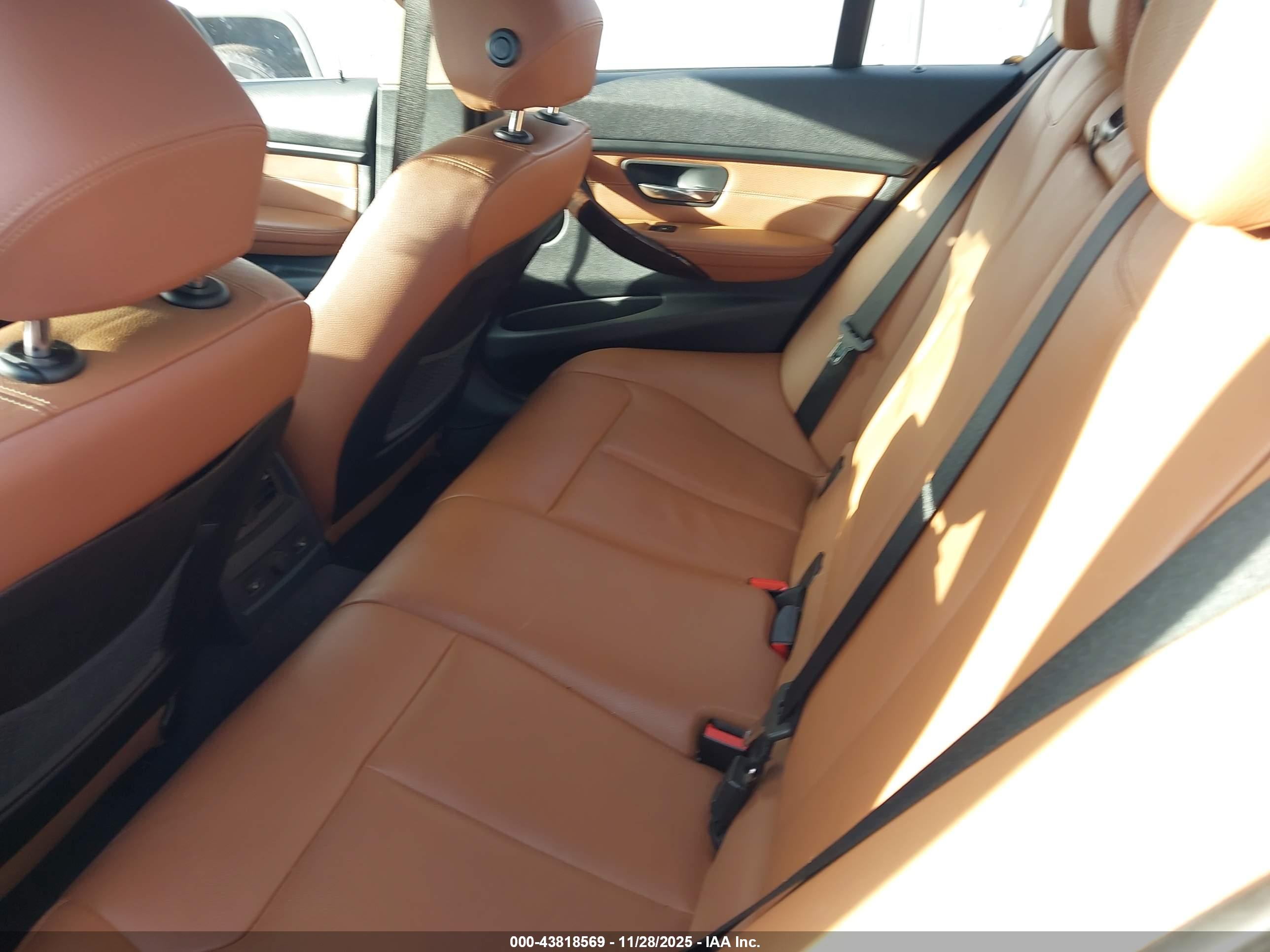 BMW 328I image 8