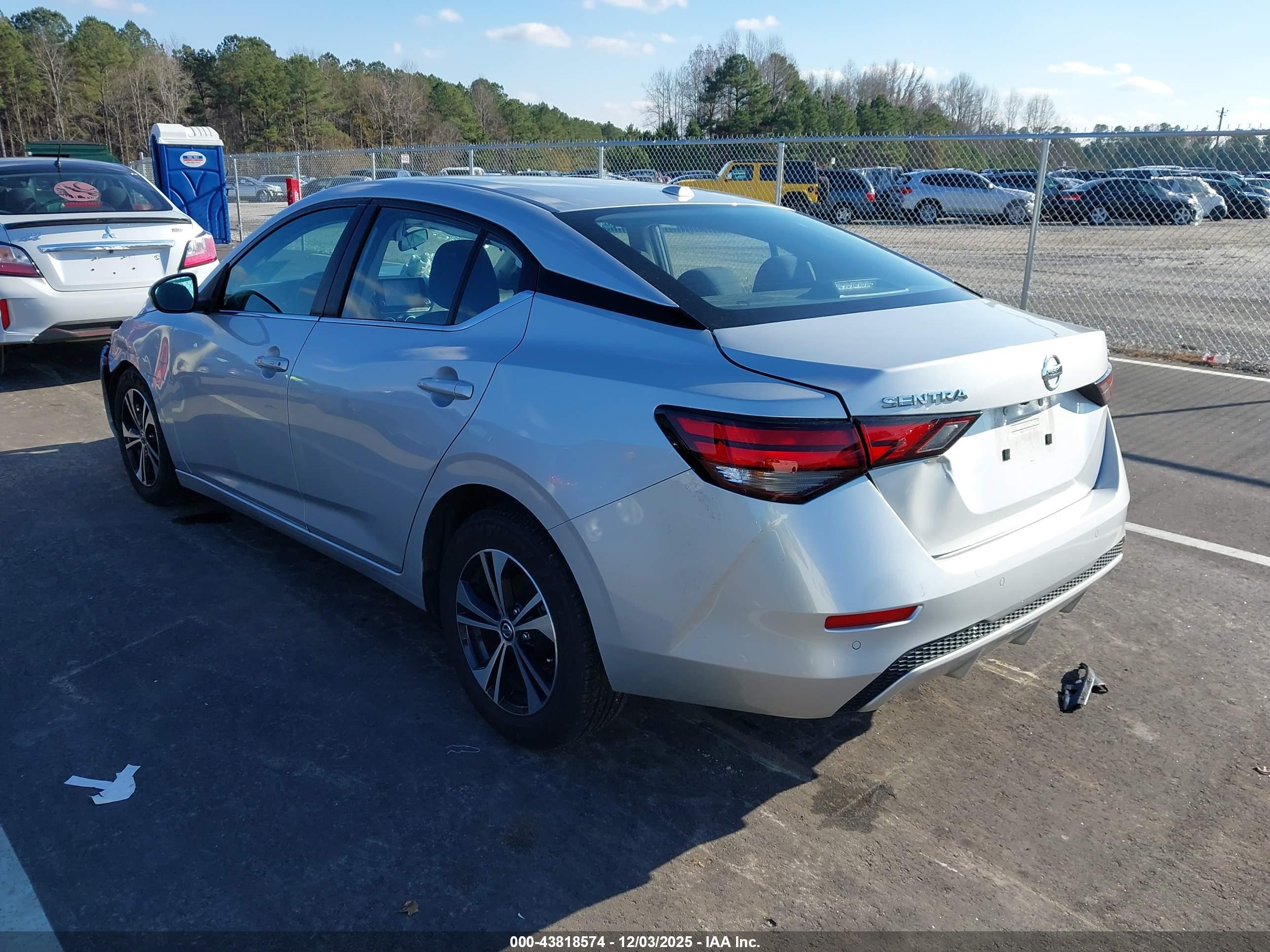 NISSAN SENTRA image 3