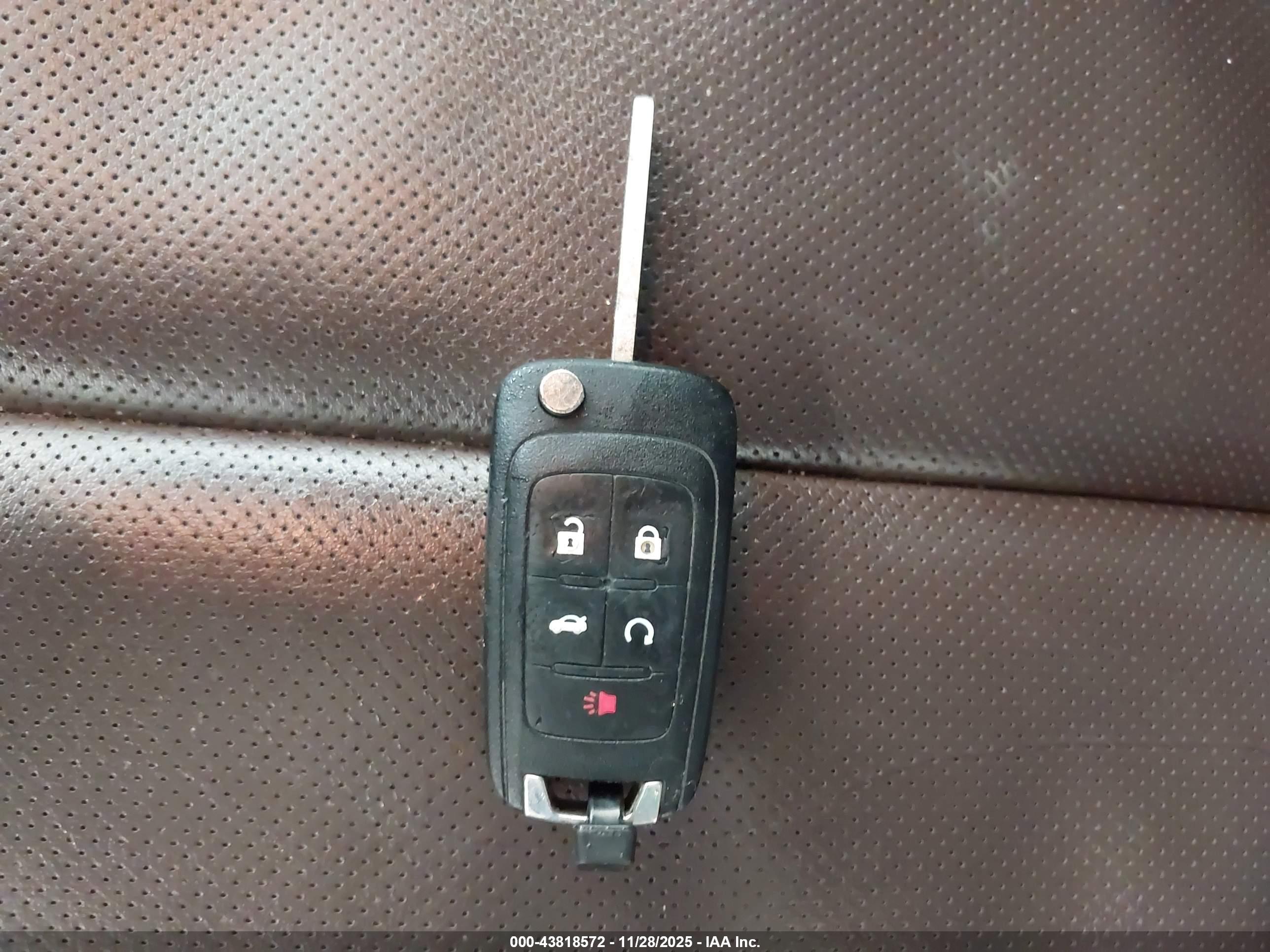 CHEVROLET EQUINOX image 11