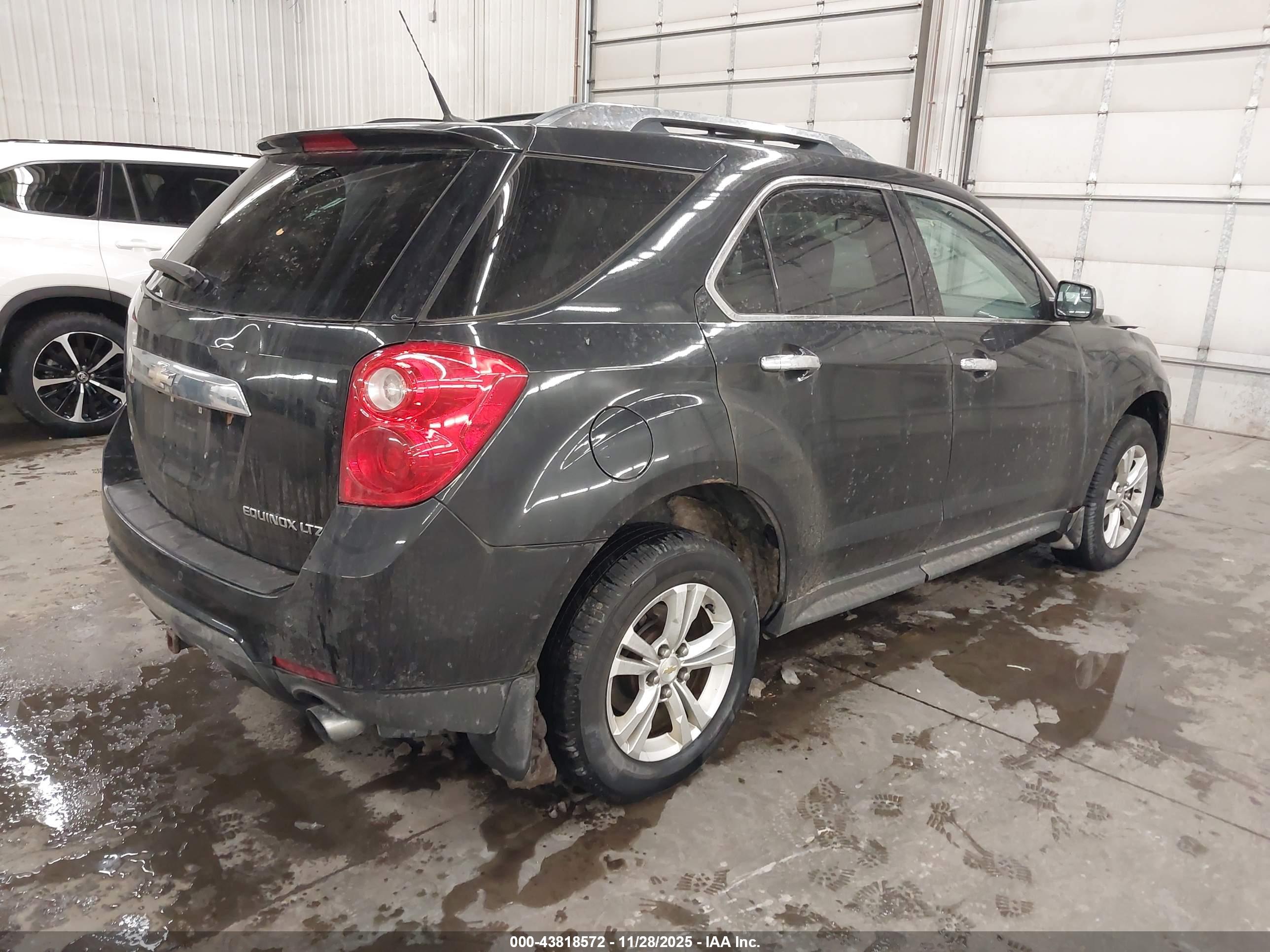 CHEVROLET EQUINOX image 4