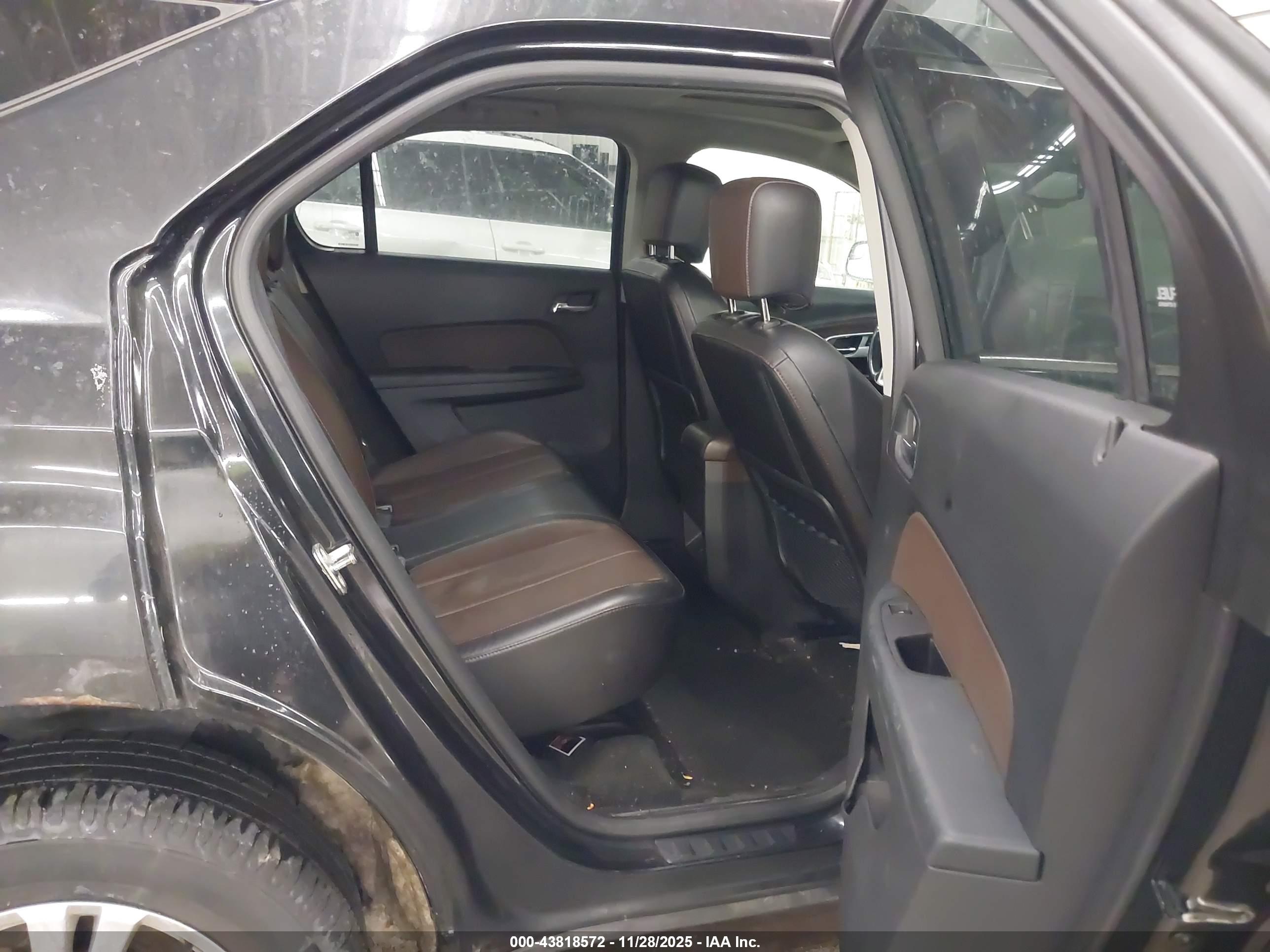 CHEVROLET EQUINOX image 8