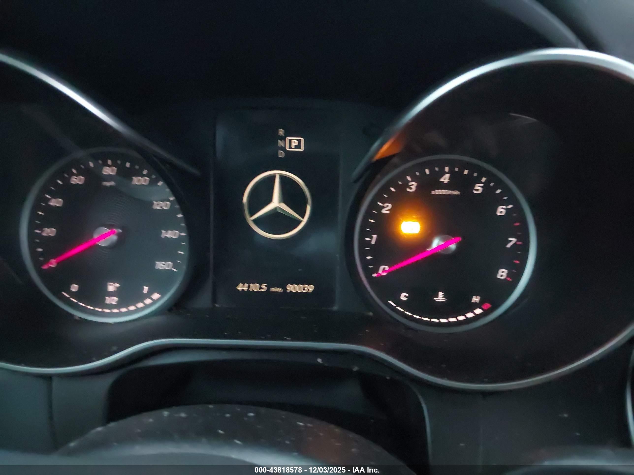 MERCEDES-BENZ GLC image 7
