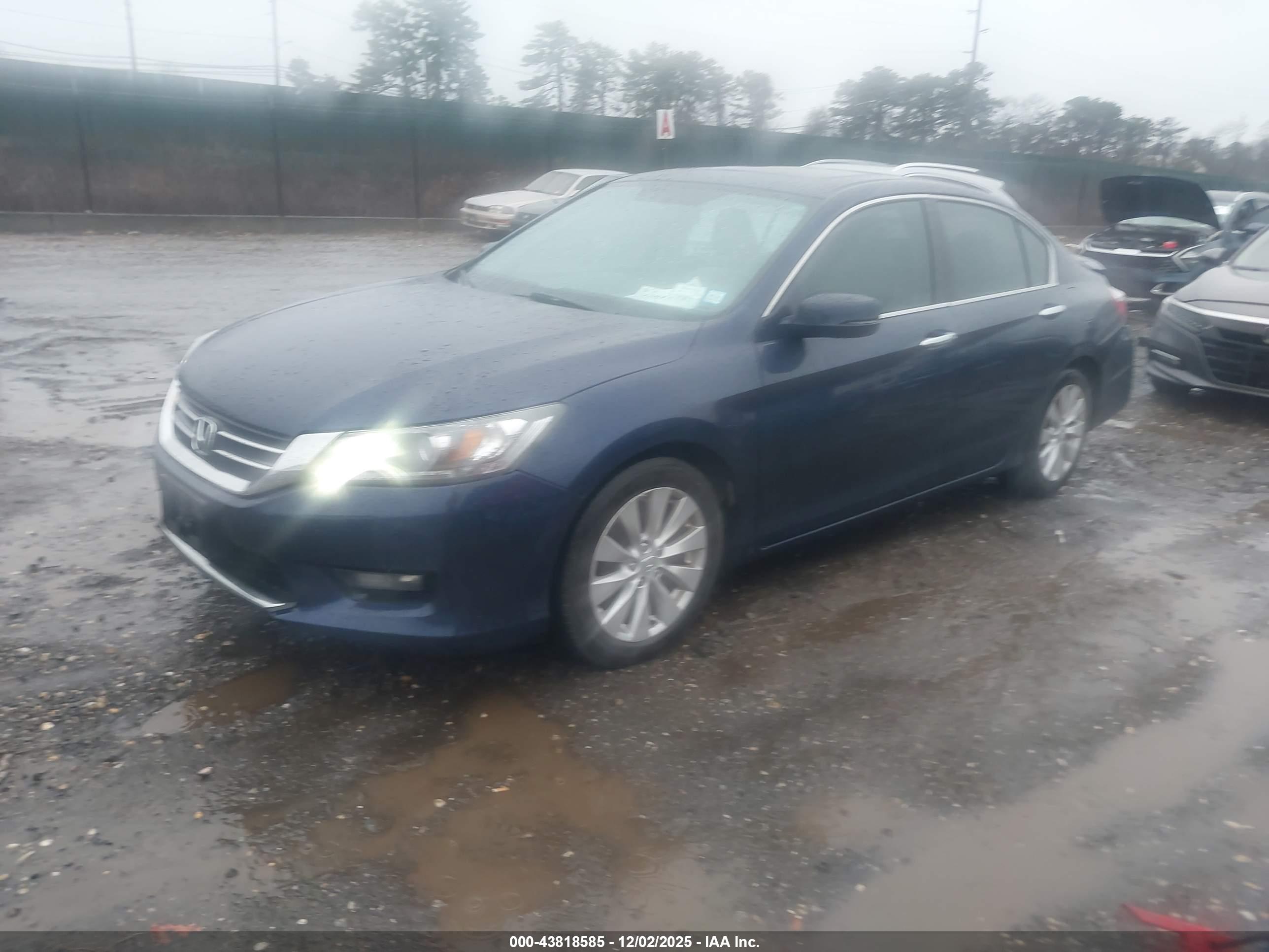 HONDA ACCORD image 2